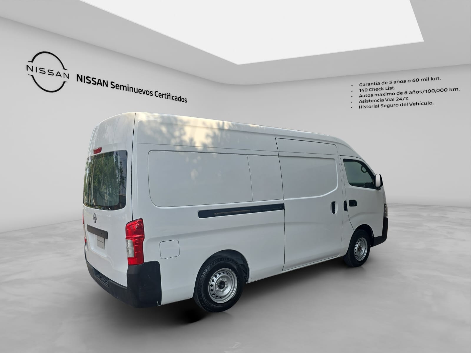 2024 Nissan Urvan 2.5 Panel Amplia AA Mt