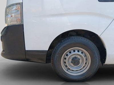 2022 Nissan Urvan 2.5 Panel Ventanas Amplia Paquete Seguridad Mt