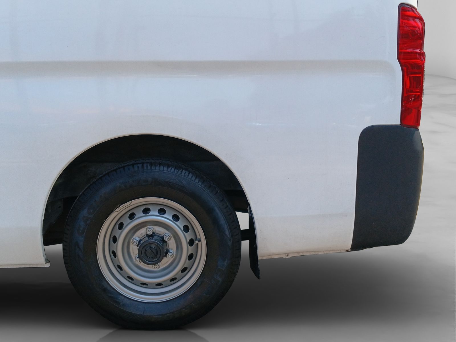 2022 Nissan Urvan 2.5 Panel Ventanas Amplia Paquete Seguridad Mt
