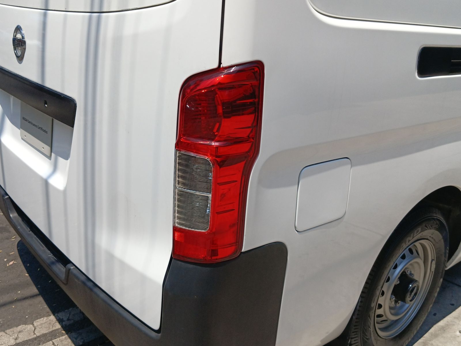 2022 Nissan Urvan 2.5 Panel Ventanas Amplia Paquete Seguridad Mt