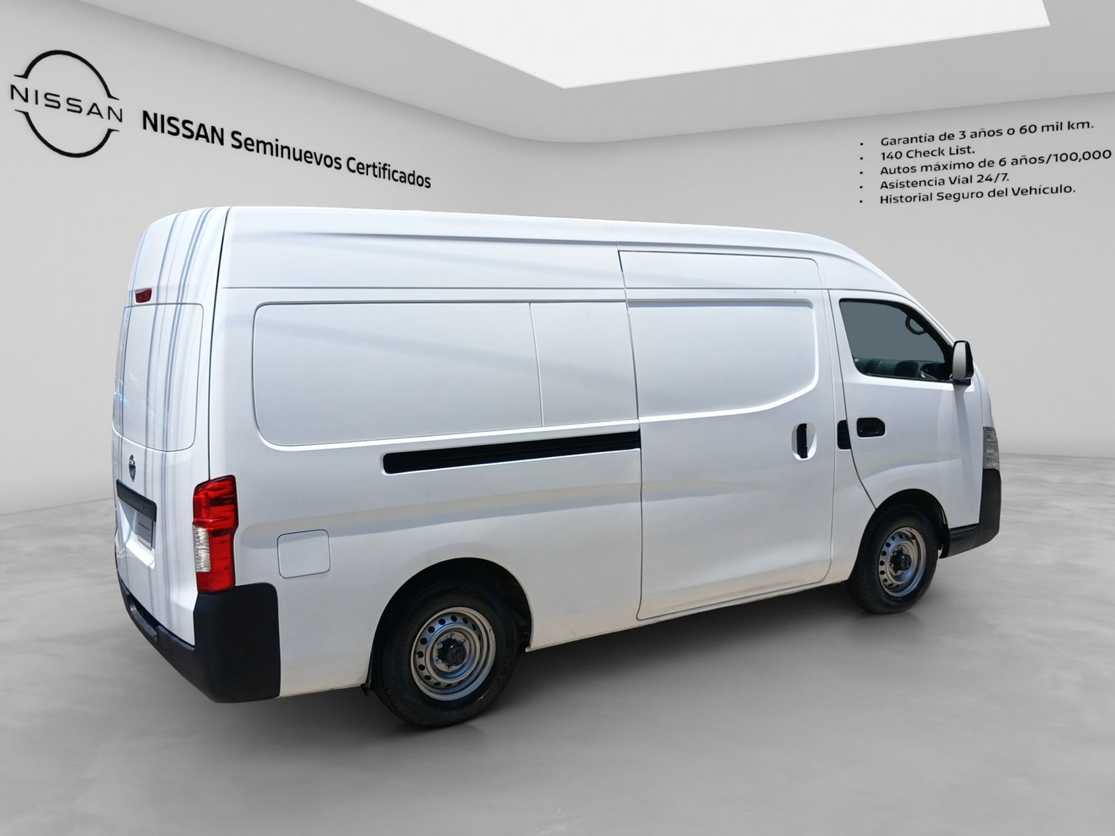 2022 Nissan Urvan 2.5 Panel Ventanas Amplia Paquete Seguridad Mt