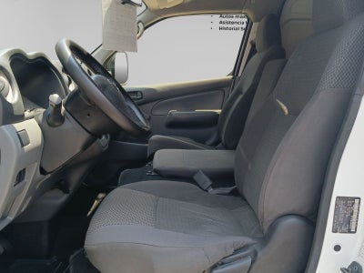 2022 Nissan Urvan 2.5 Panel Ventanas Amplia Paquete Seguridad Mt