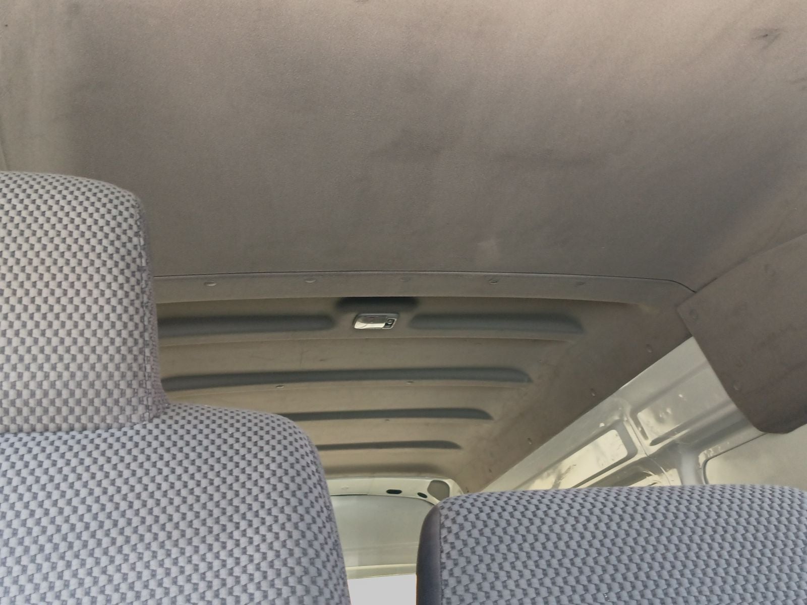 2022 Nissan Urvan 2.5 Panel Ventanas Amplia Paquete Seguridad Mt