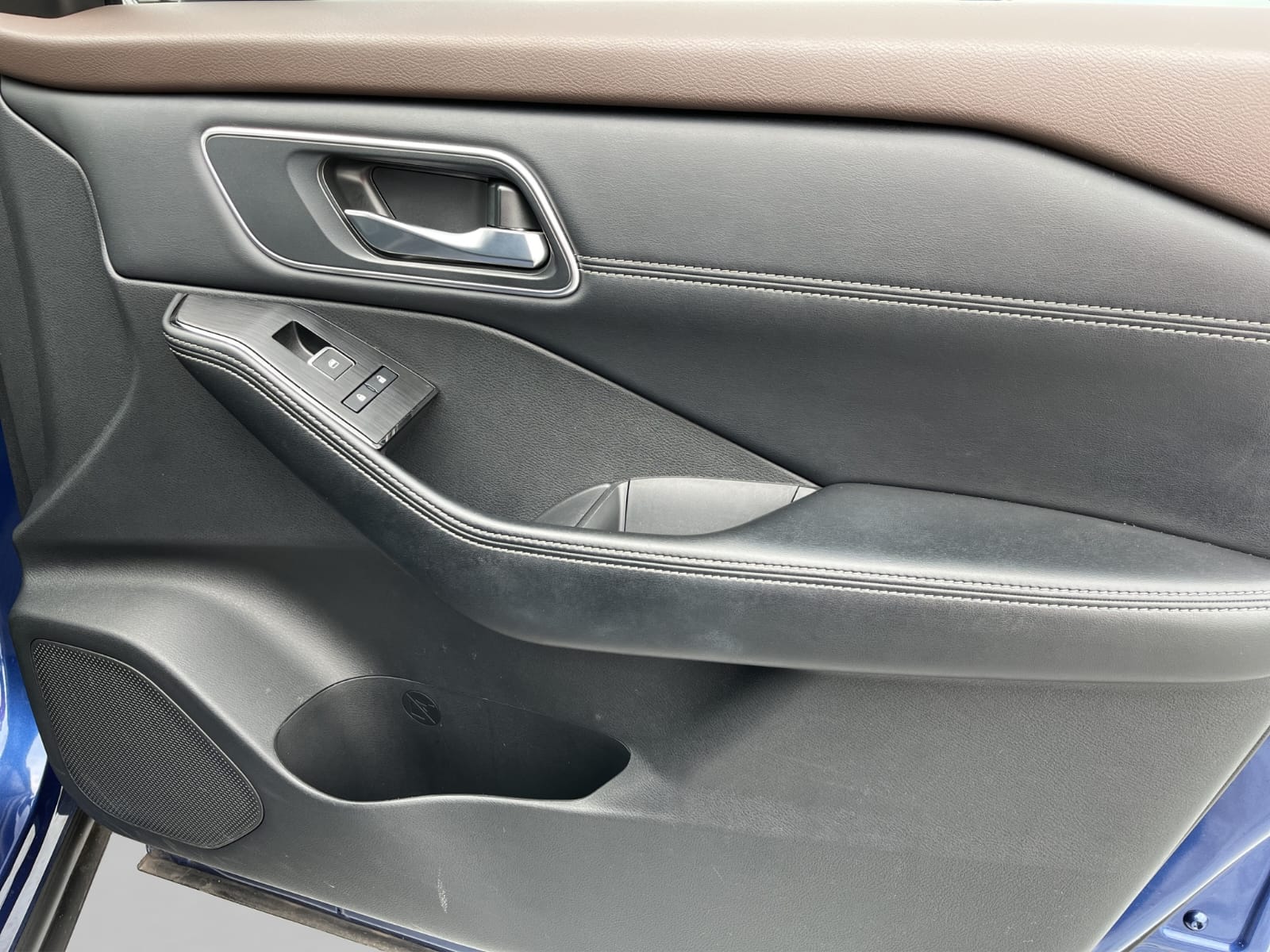 2023 Nissan X-Trail 2.5 Platinum 2 Filas At