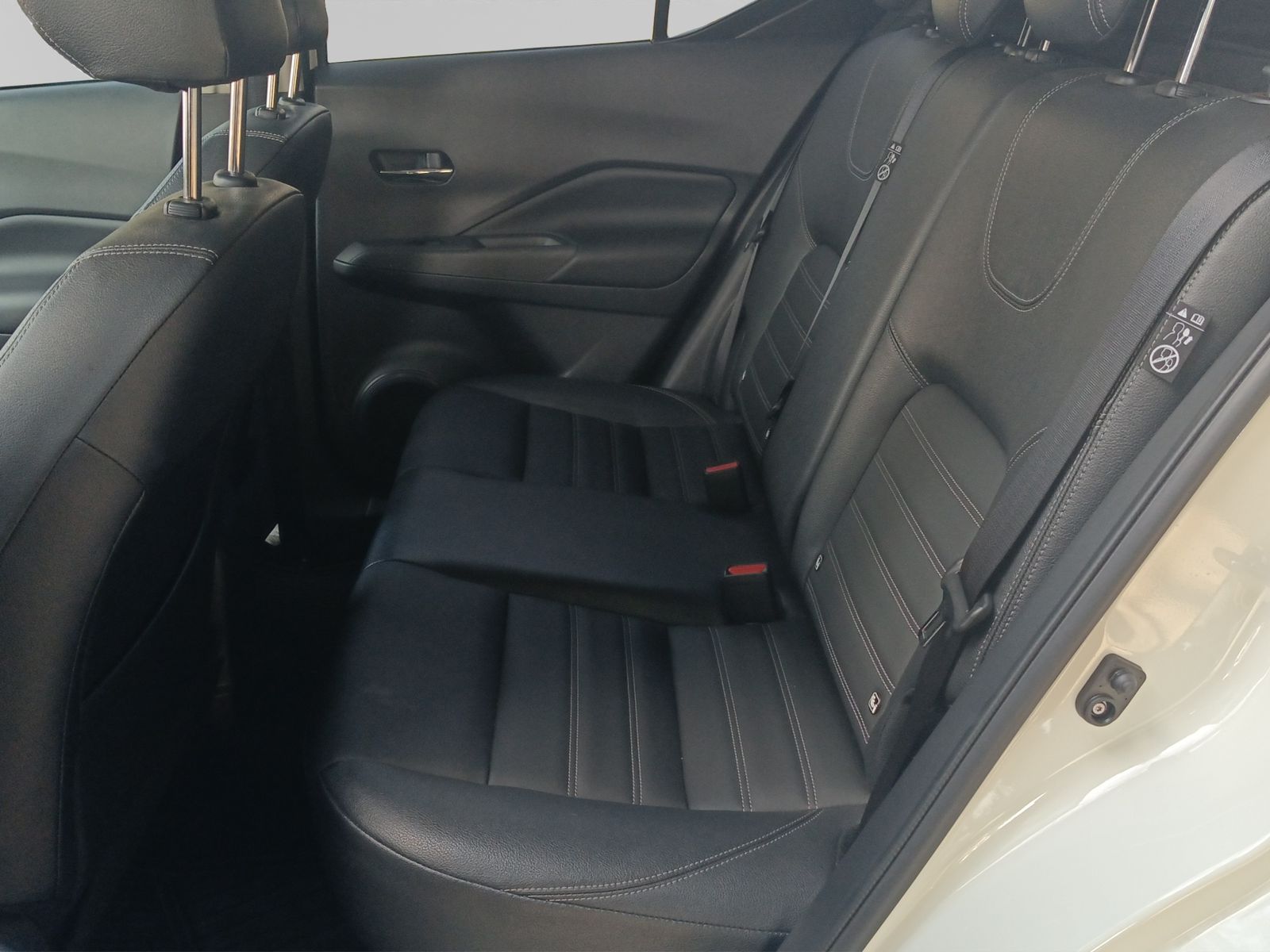 2025 Nissan Kicks E-Power Platinum At