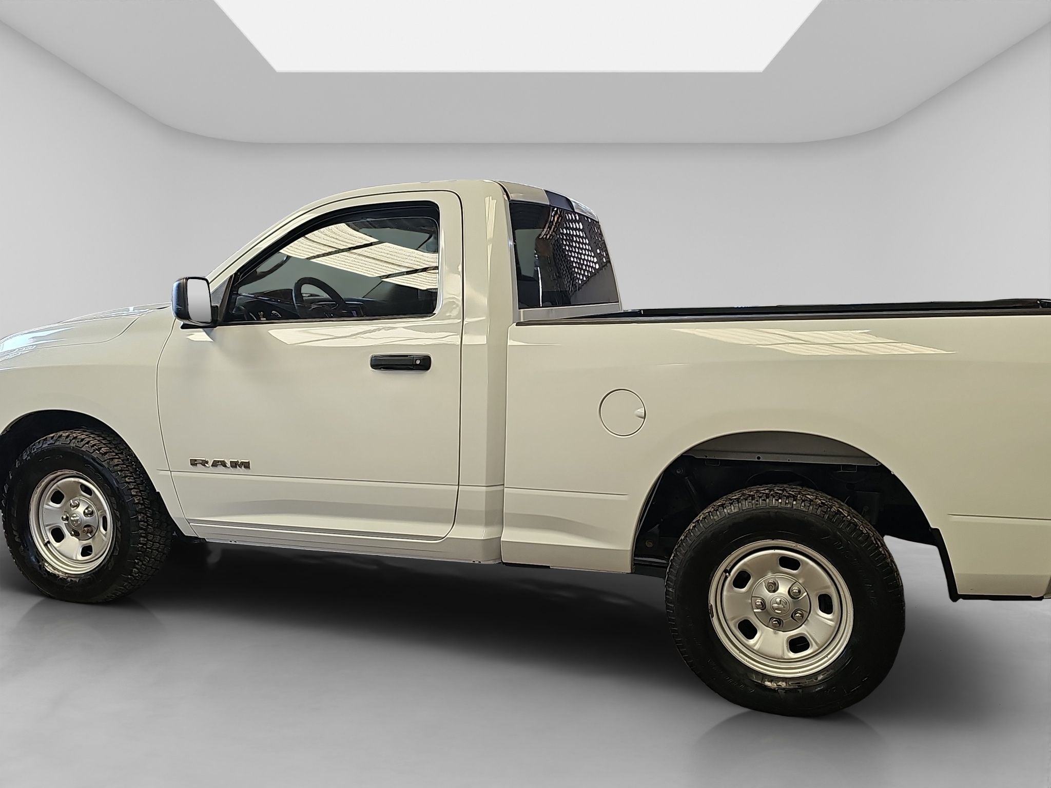 2020 RAM 1500 3.3 V6 XL Crew Cab 4x2 At