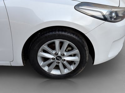 2018 Kia Forte 2.0 Hb 5 p Ex Mt