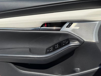 2025 Mazda Mazda 3 2.5 Signature Hb At