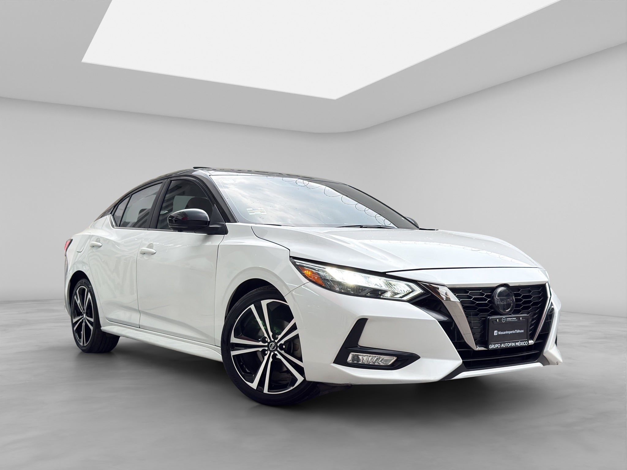 2023 Nissan Sentra 2.0 SR Bi-Tono At