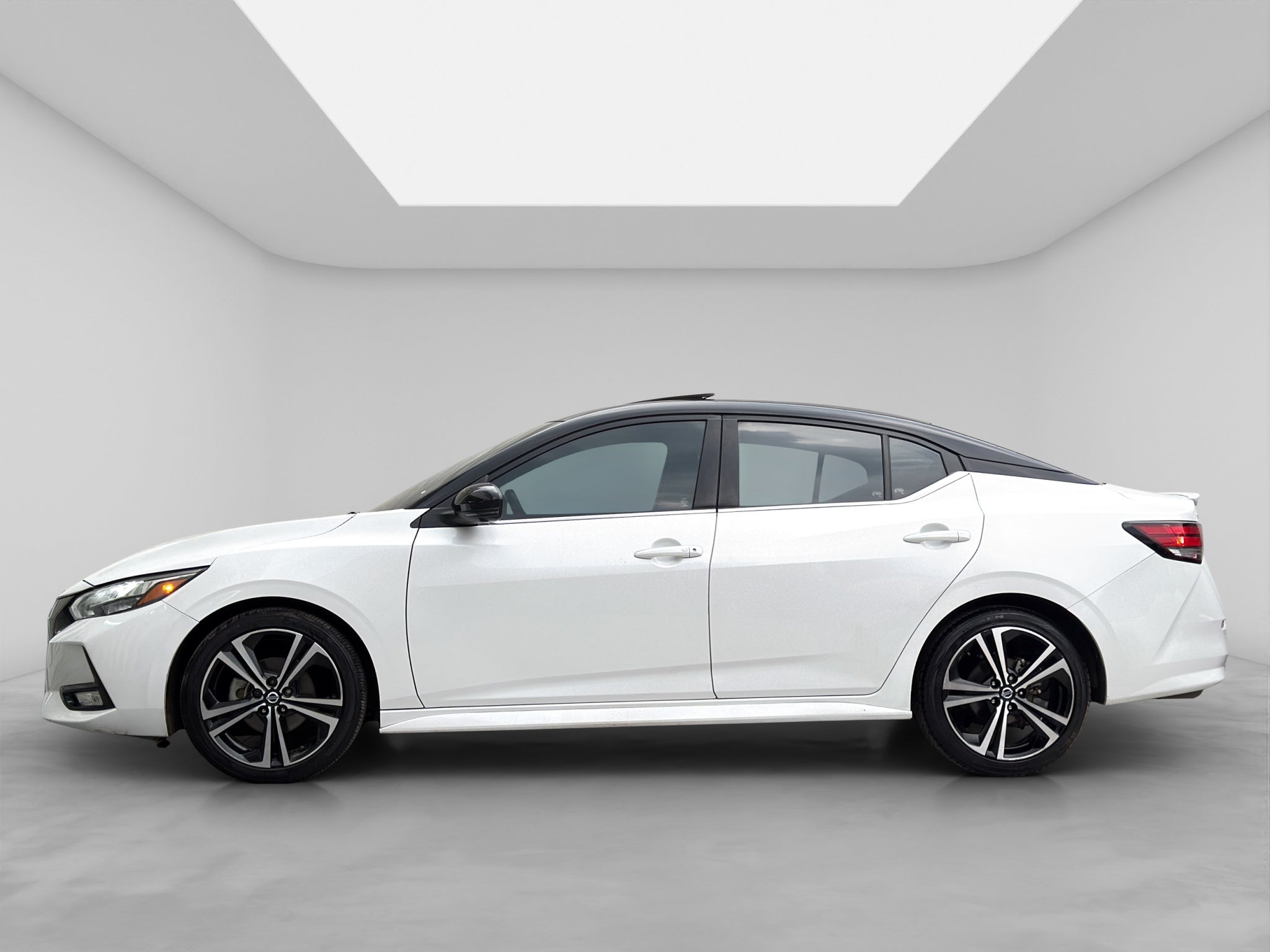 2023 Nissan Sentra 2.0 SR Bi-Tono At