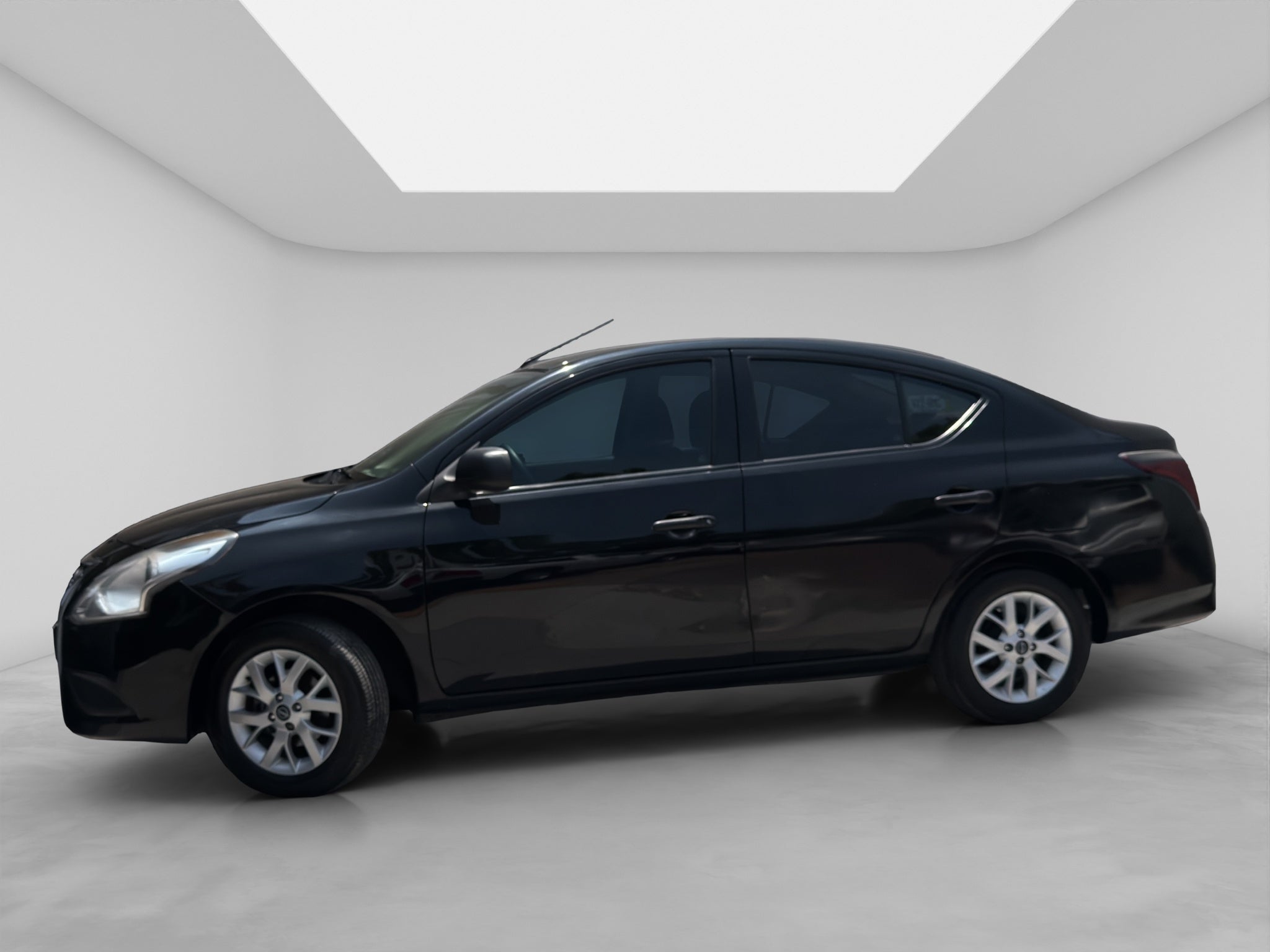 2023 Nissan V-Drive 1.6 A/C Mt