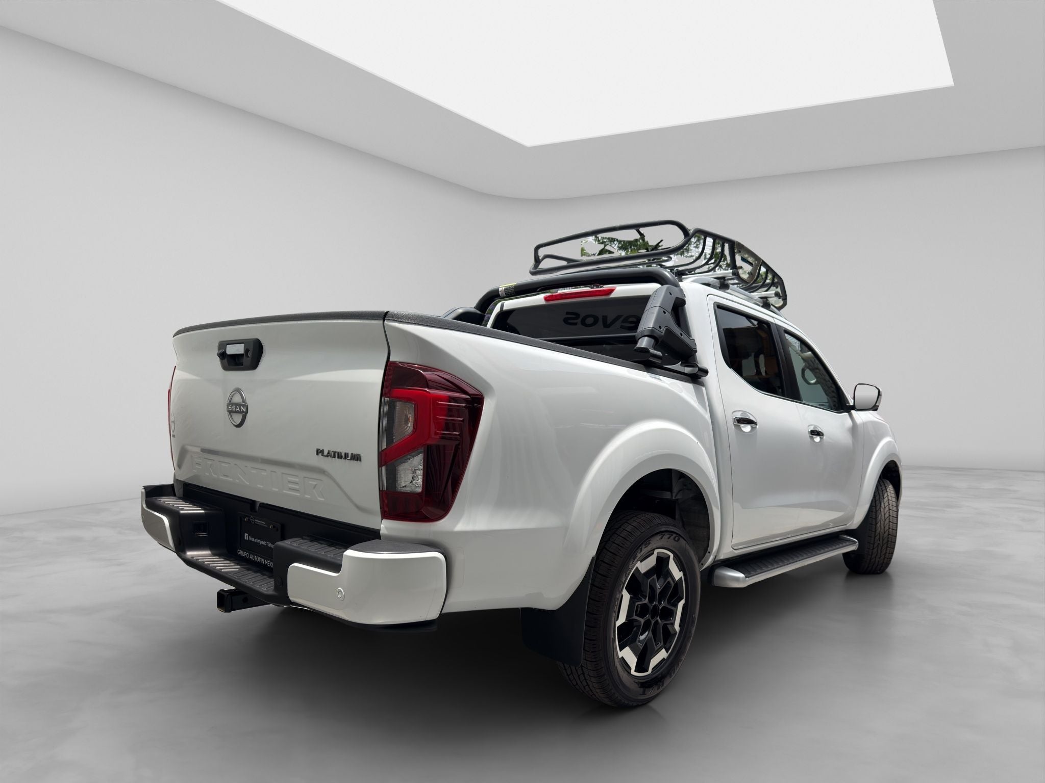 2025 Nissan Frontier 2.5 Doble Cabina LE Platinum At
