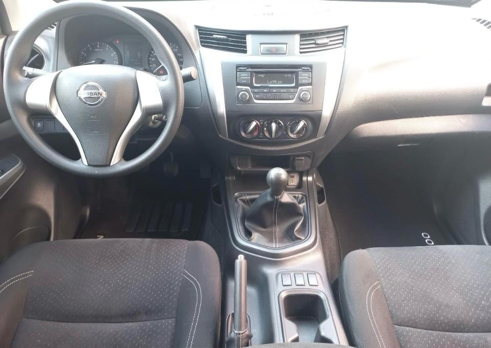 2020 Nissan NP300 2.4 Doble Cabina Se Aa Pack Seg Mt