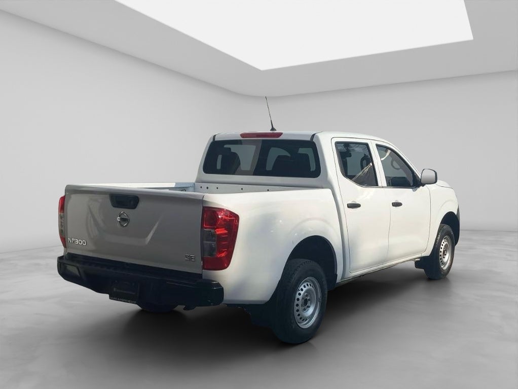 2020 Nissan NP300 2.4 Doble Cabina Se Aa Pack Seg Mt
