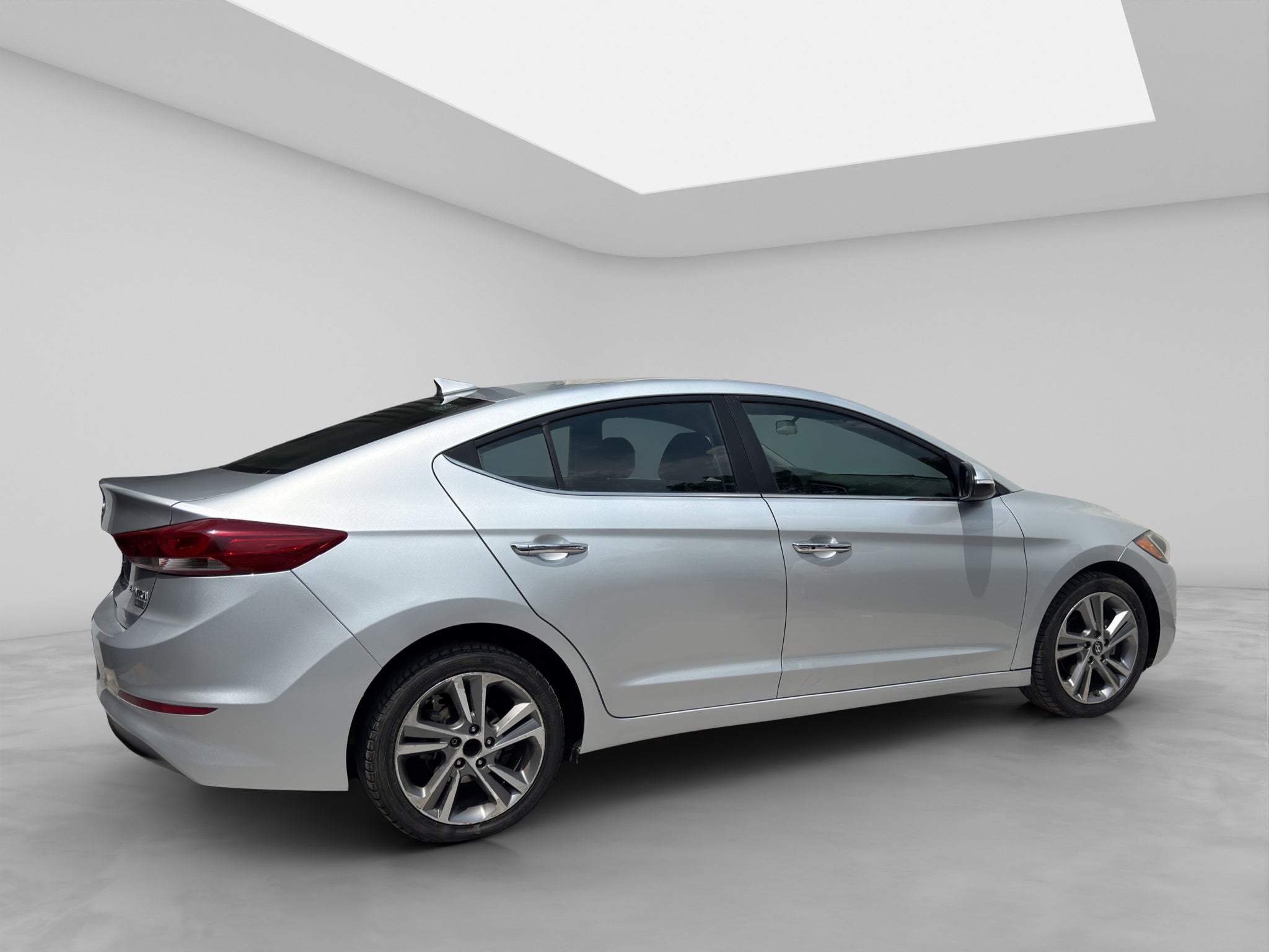 2017 Hyundai Elantra 2.0 Limited Tech Navi At