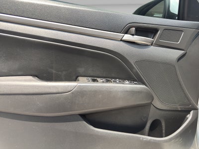2017 Hyundai Elantra 2.0 Limited Tech Navi At