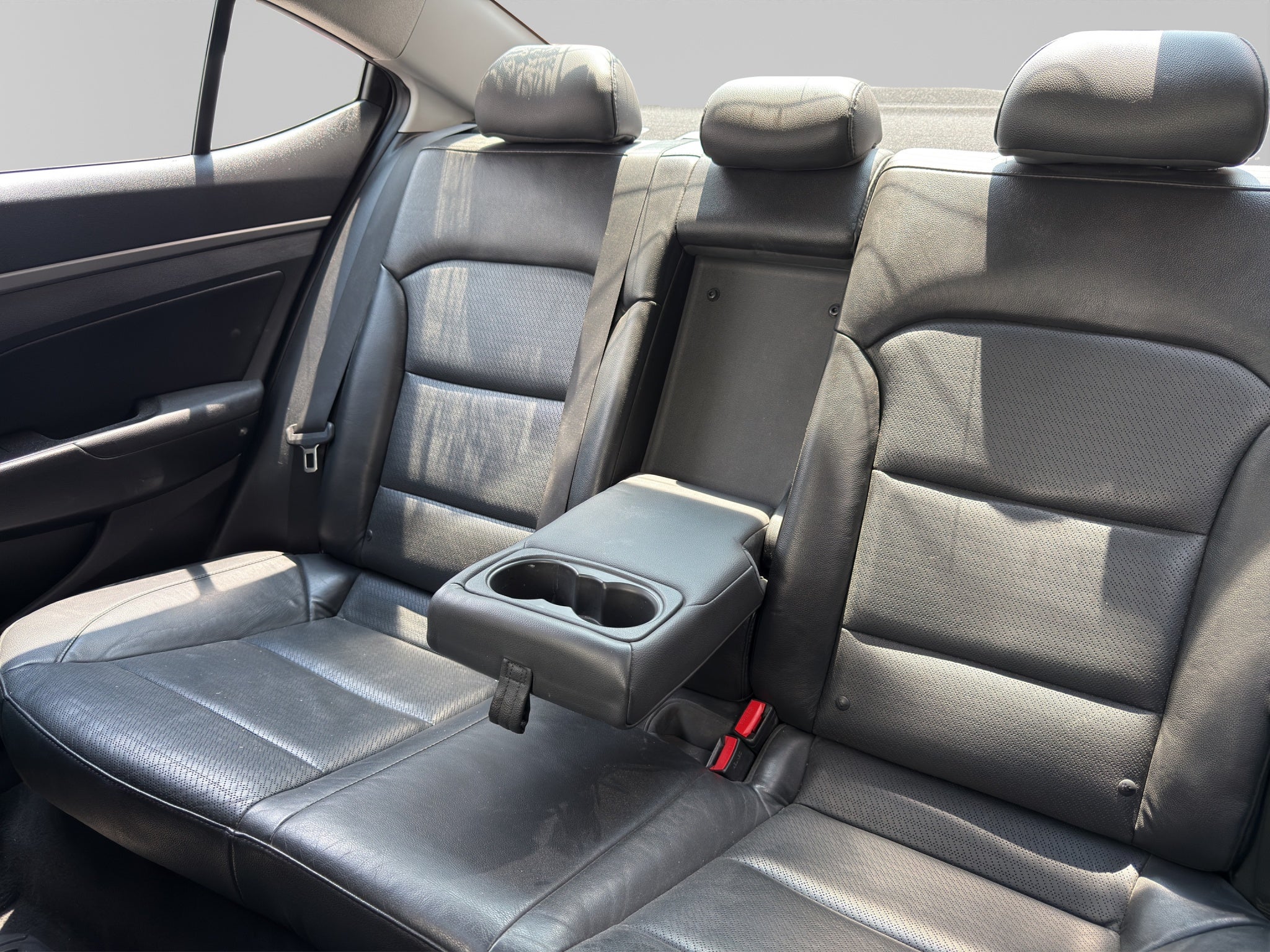 2017 Hyundai Elantra 2.0 Limited Tech Navi At