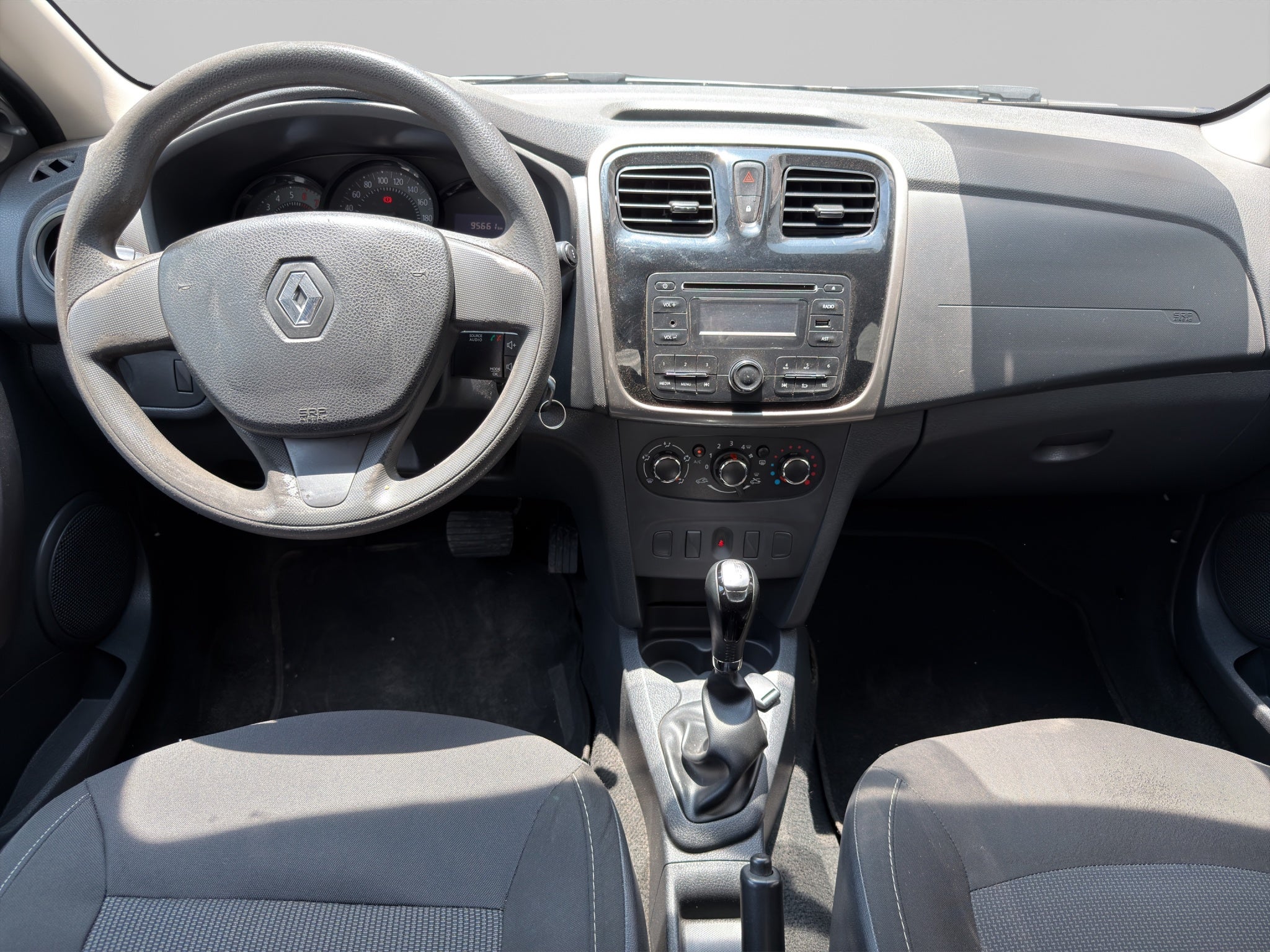 2018 Renault Logan 1.6 Zen At