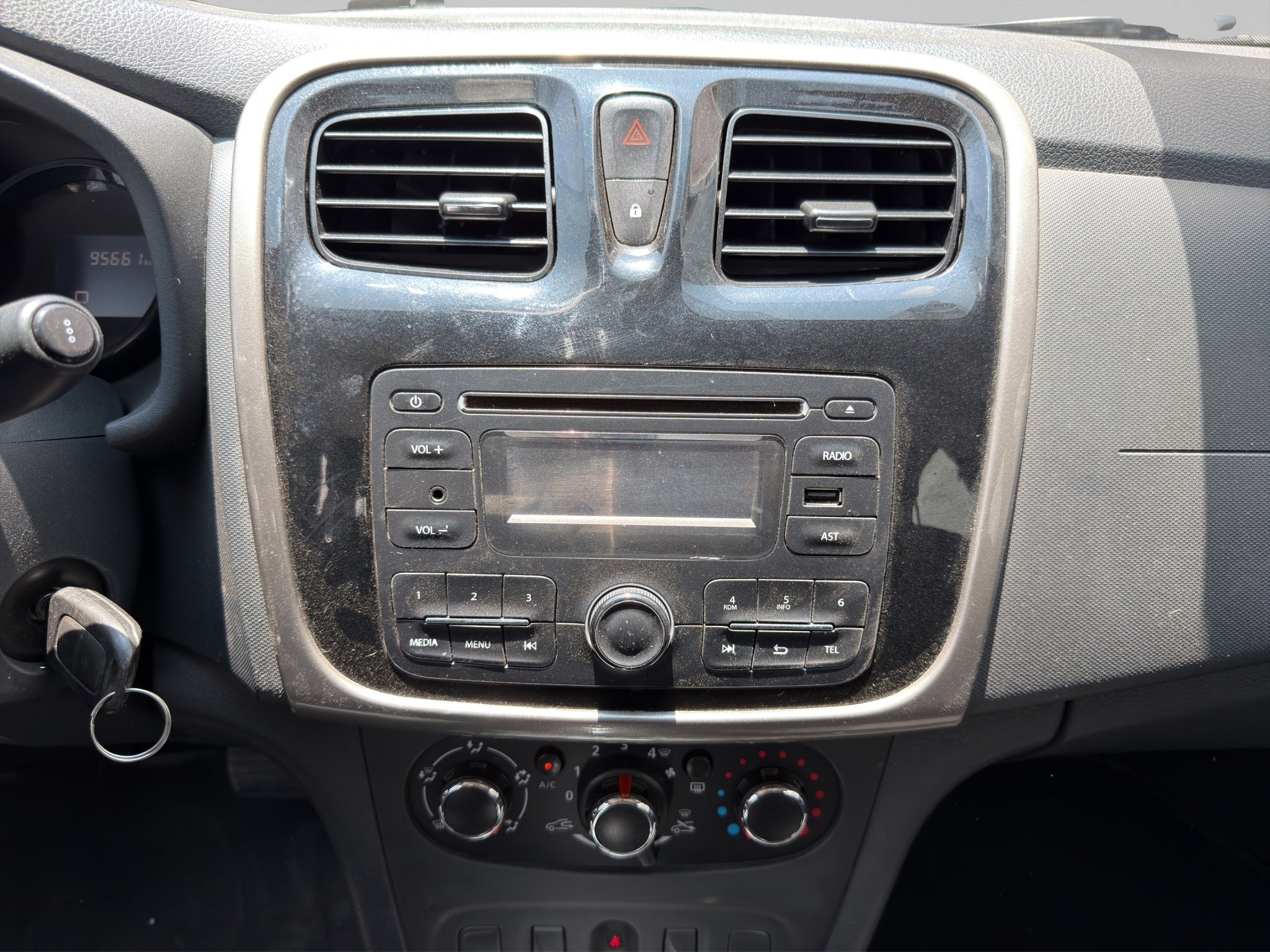 2018 Renault Logan 1.6 Zen At