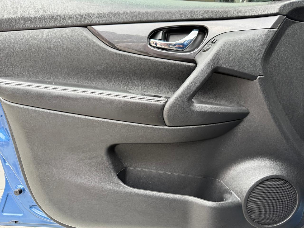 2022 Nissan X-Trail 2.5 Sense 2 Filas Cvt