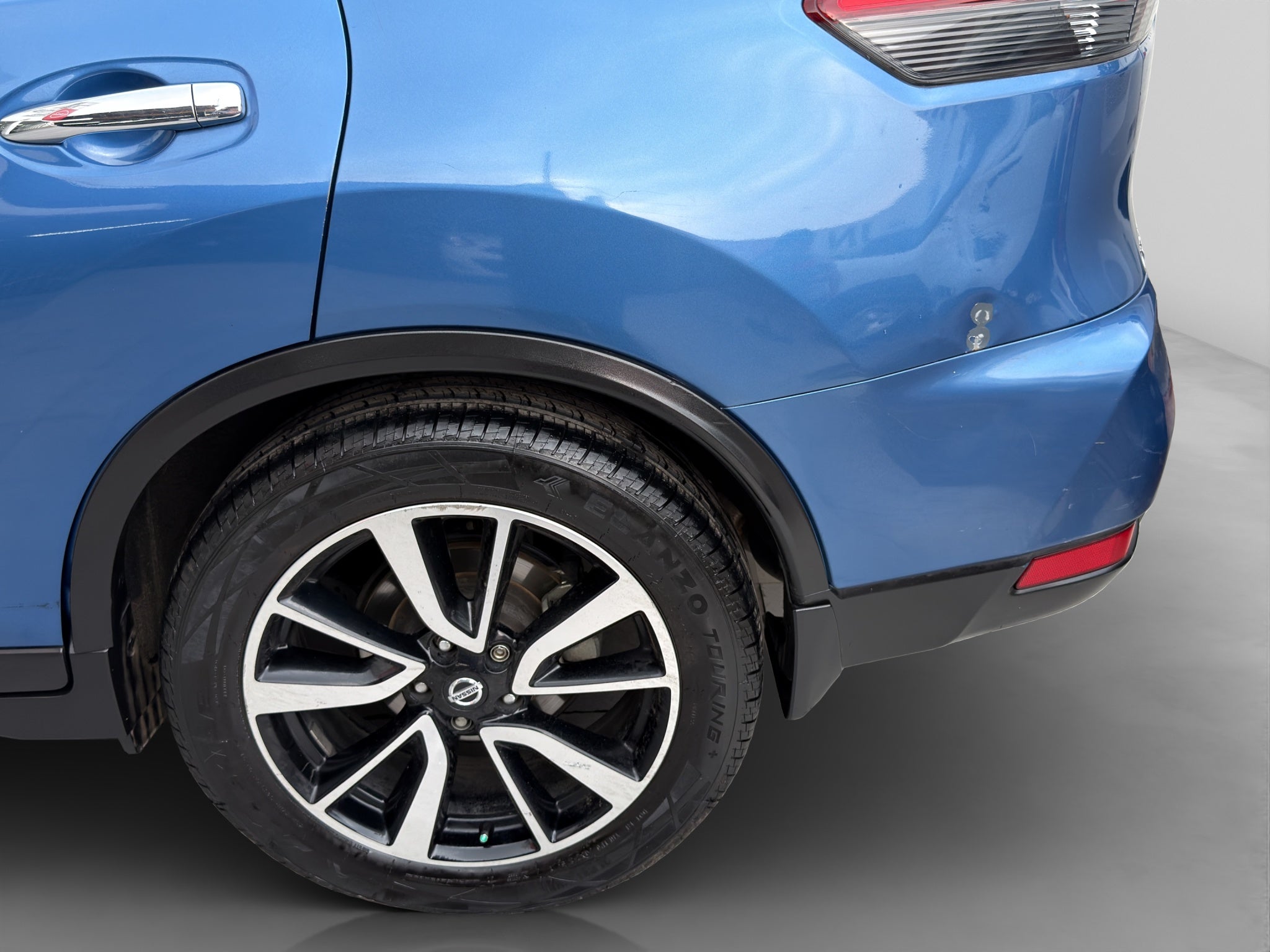 2019 Nissan X-Trail 2.5 Hibrido At