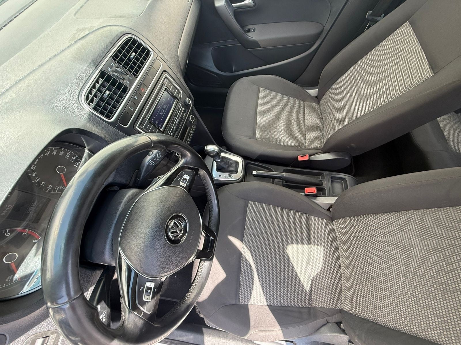 2016 Volkswagen Polo 1.2 Tsi At