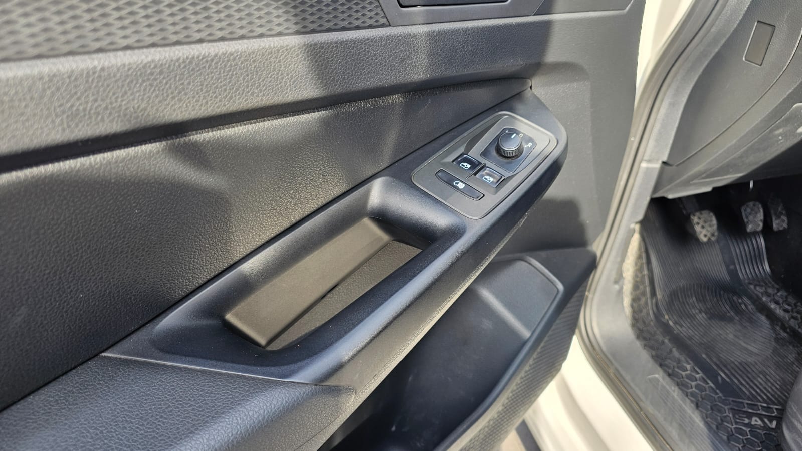 2023 Volkswagen Caddy 1.6 Cargo Van Mt