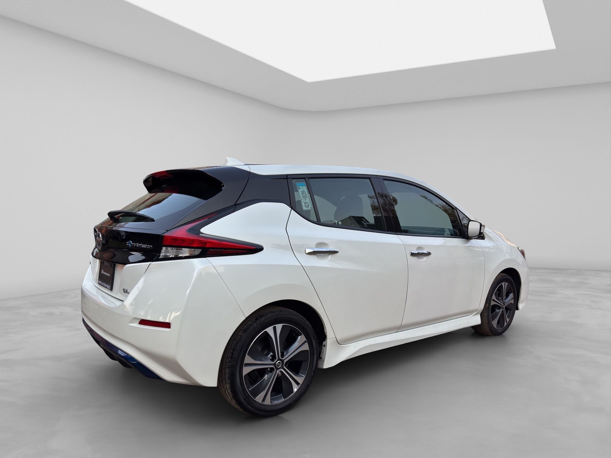 2021 Nissan Leaf SL
