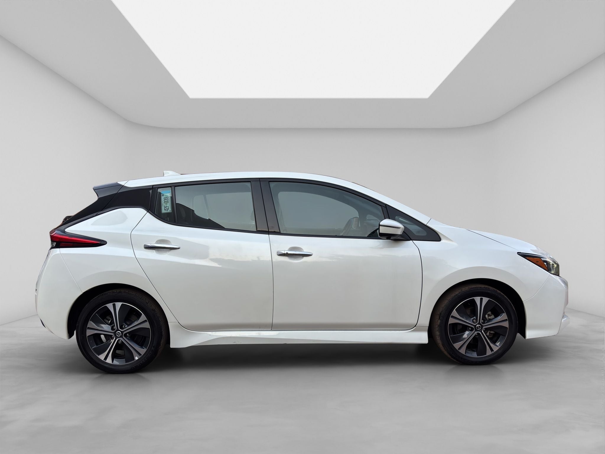 2021 Nissan Leaf SL