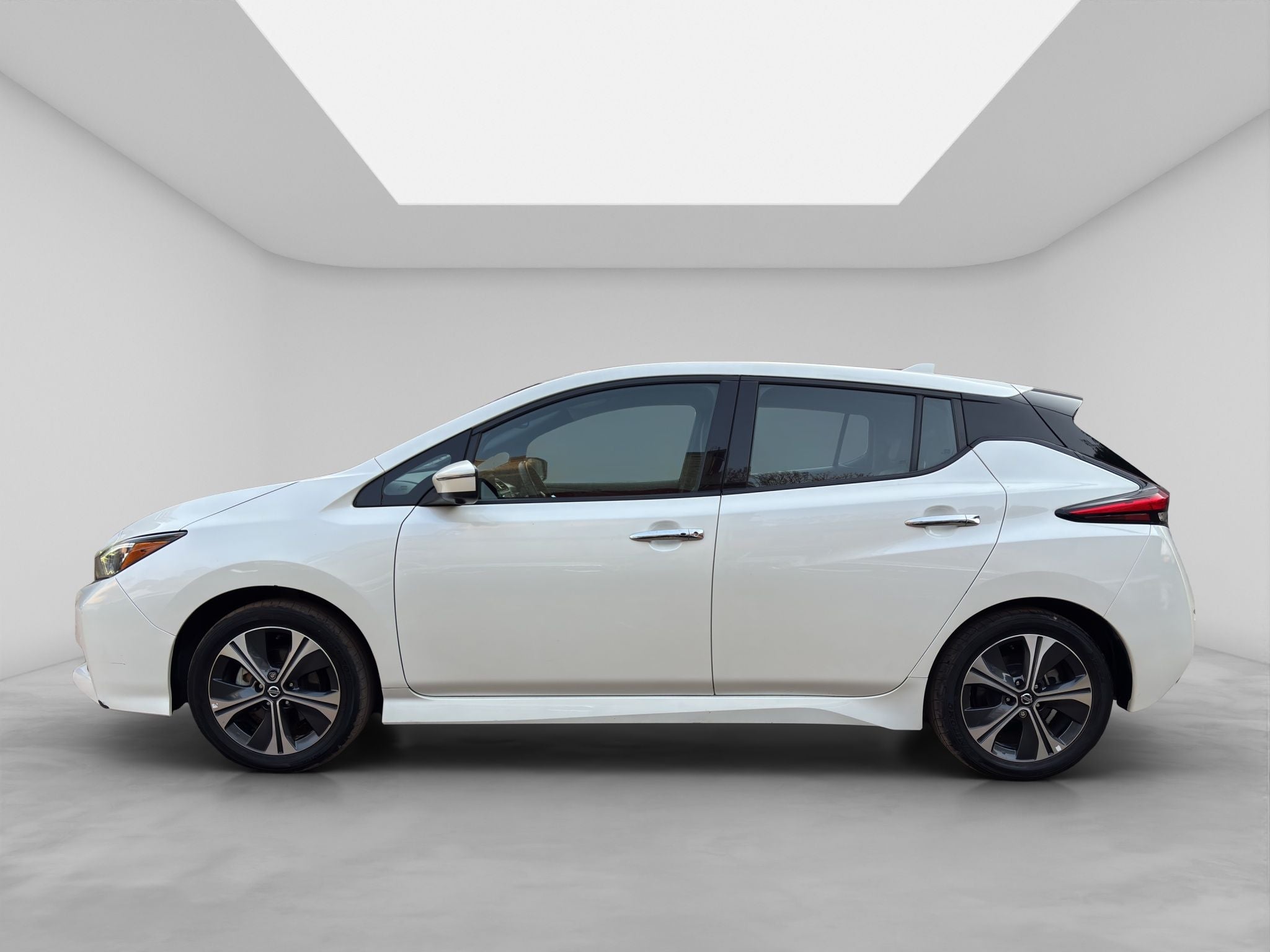 2021 Nissan Leaf SL