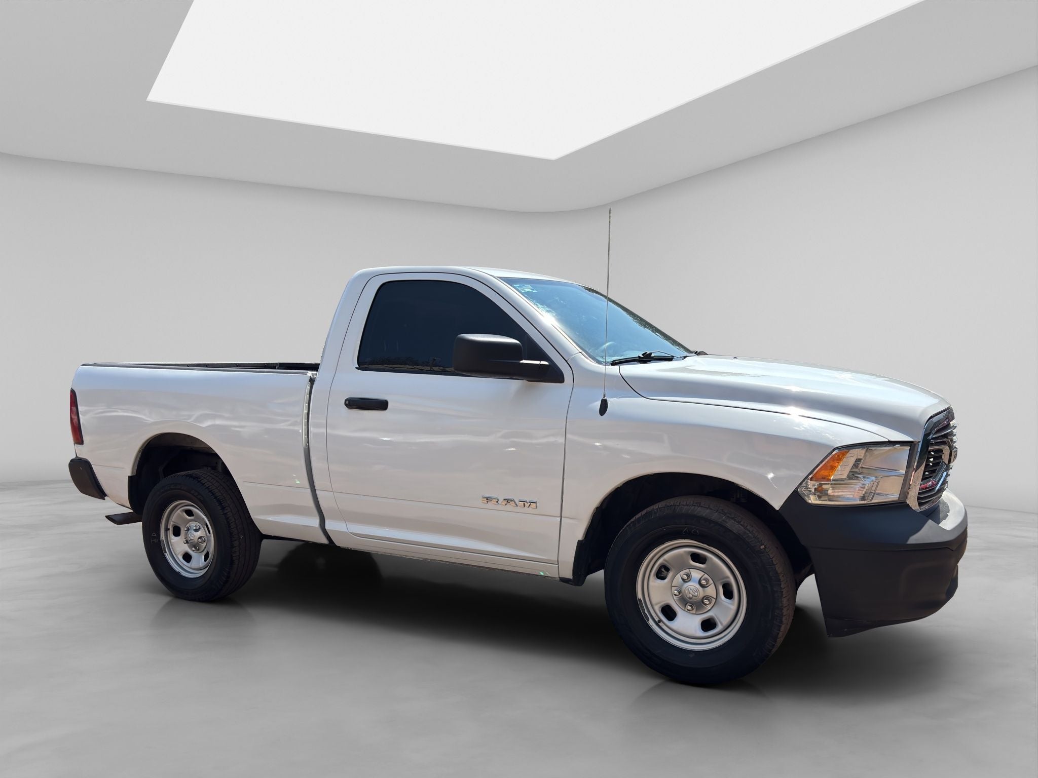 2020 RAM 1500 3.3 V6 XL Cab Regular 4x2 AT