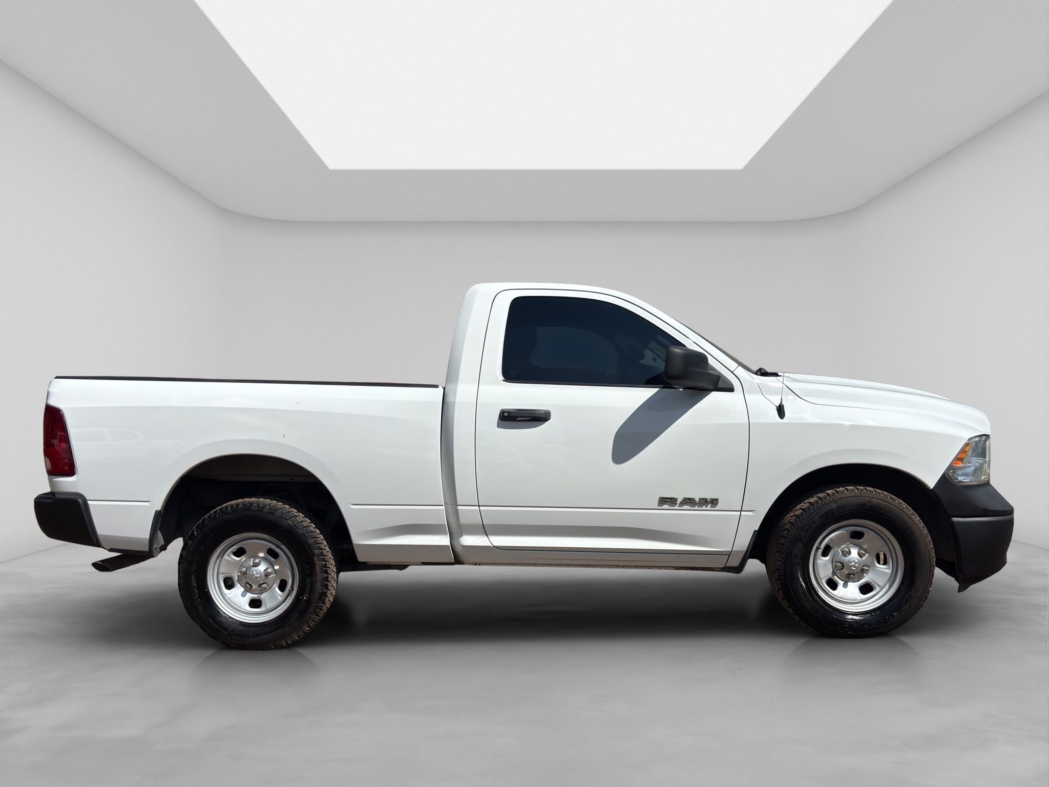 2020 RAM 1500 3.3 V6 XL Cab Regular 4x2 AT