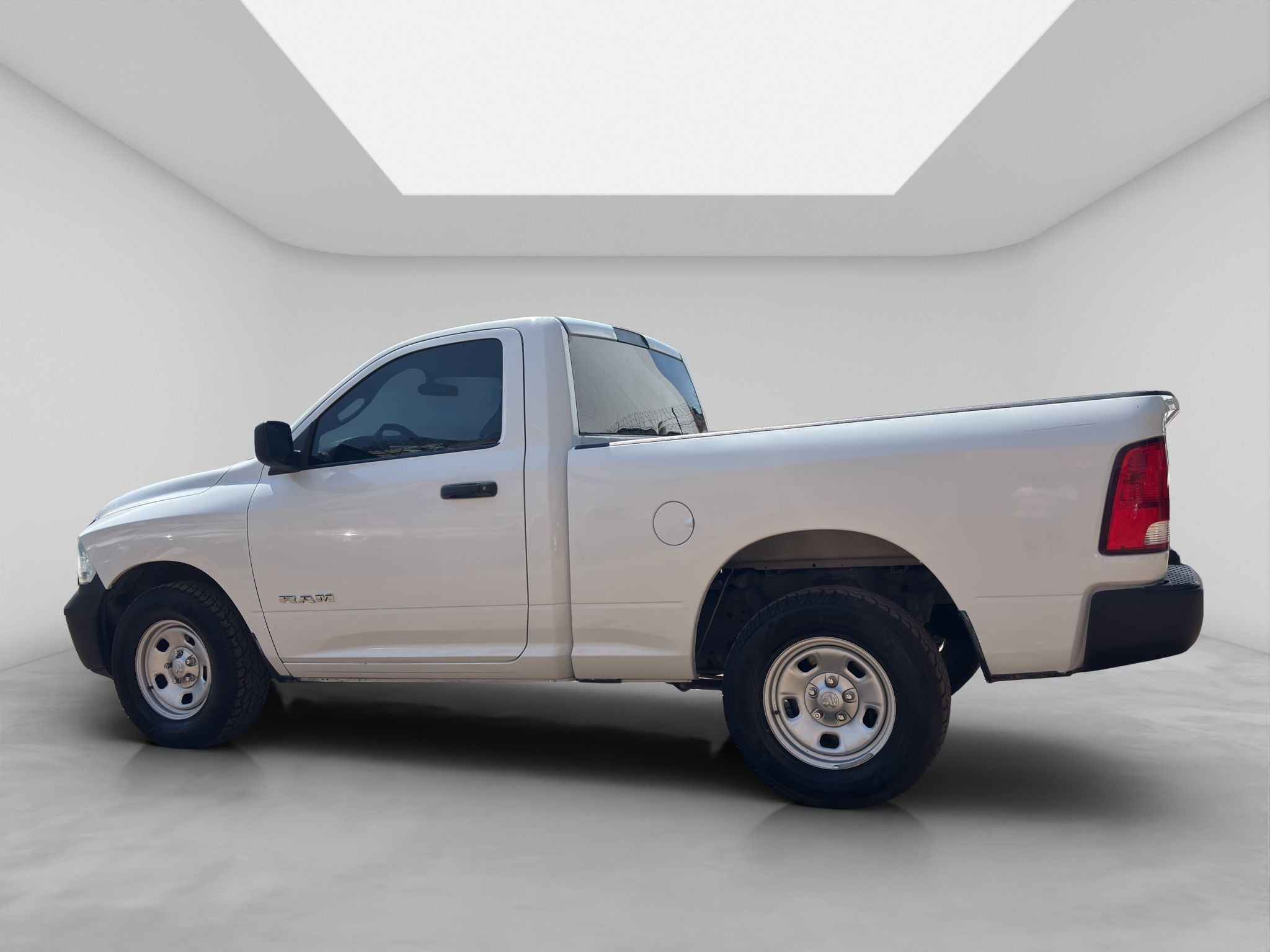 2020 RAM 1500 3.3 V6 XL Cab Regular 4x2 AT