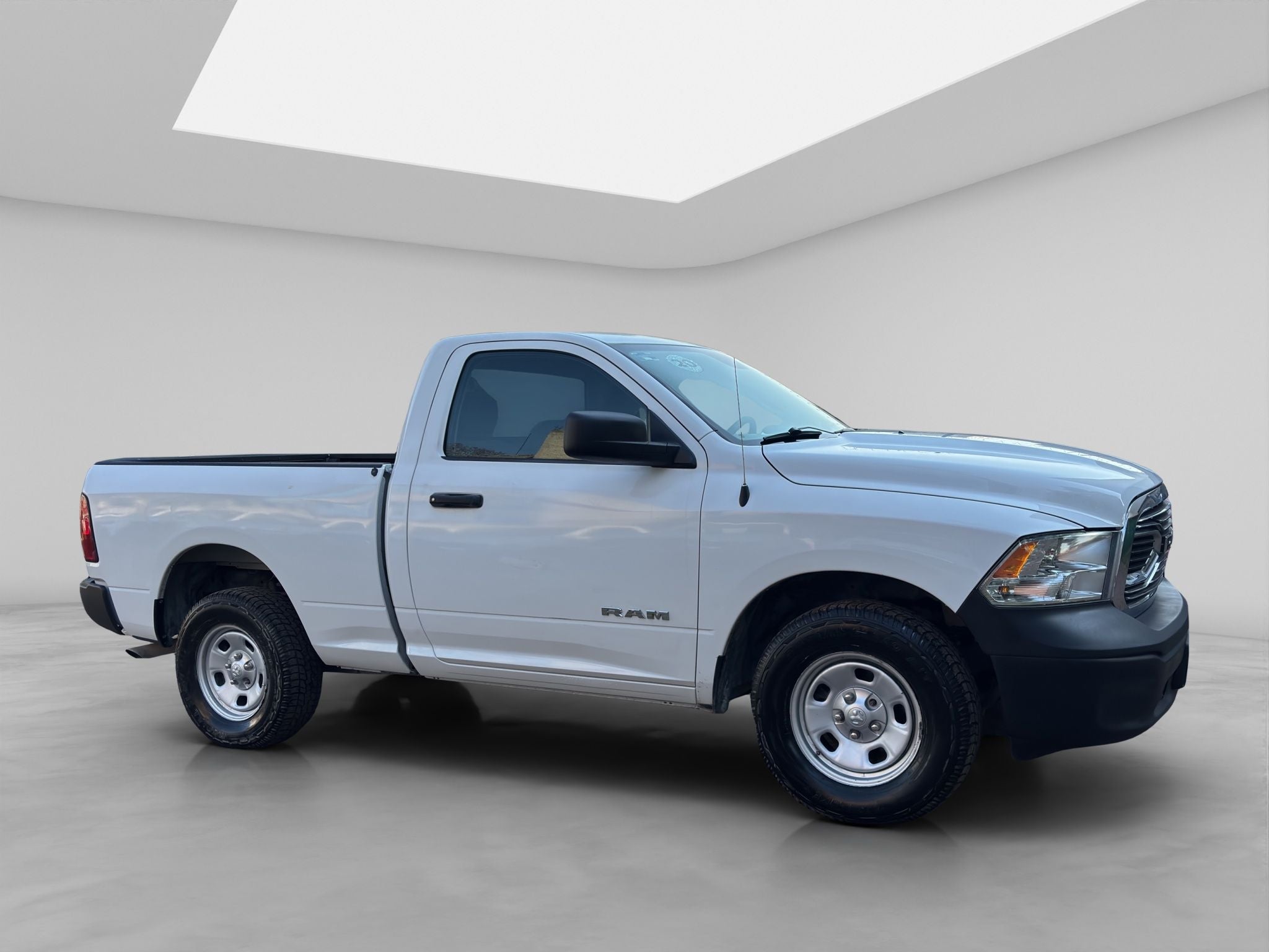 2020 RAM 1500 3.3 V6 XL Cab Regular 4x2 AT