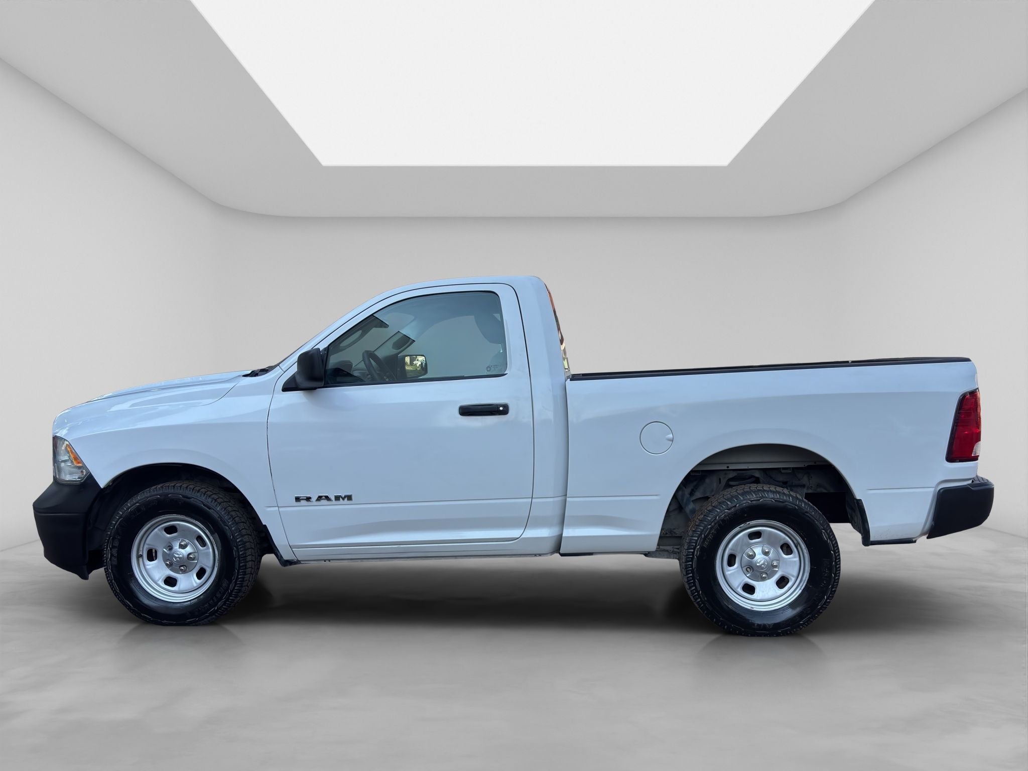 2020 RAM 1500 3.3 V6 XL Cab Regular 4x2 AT