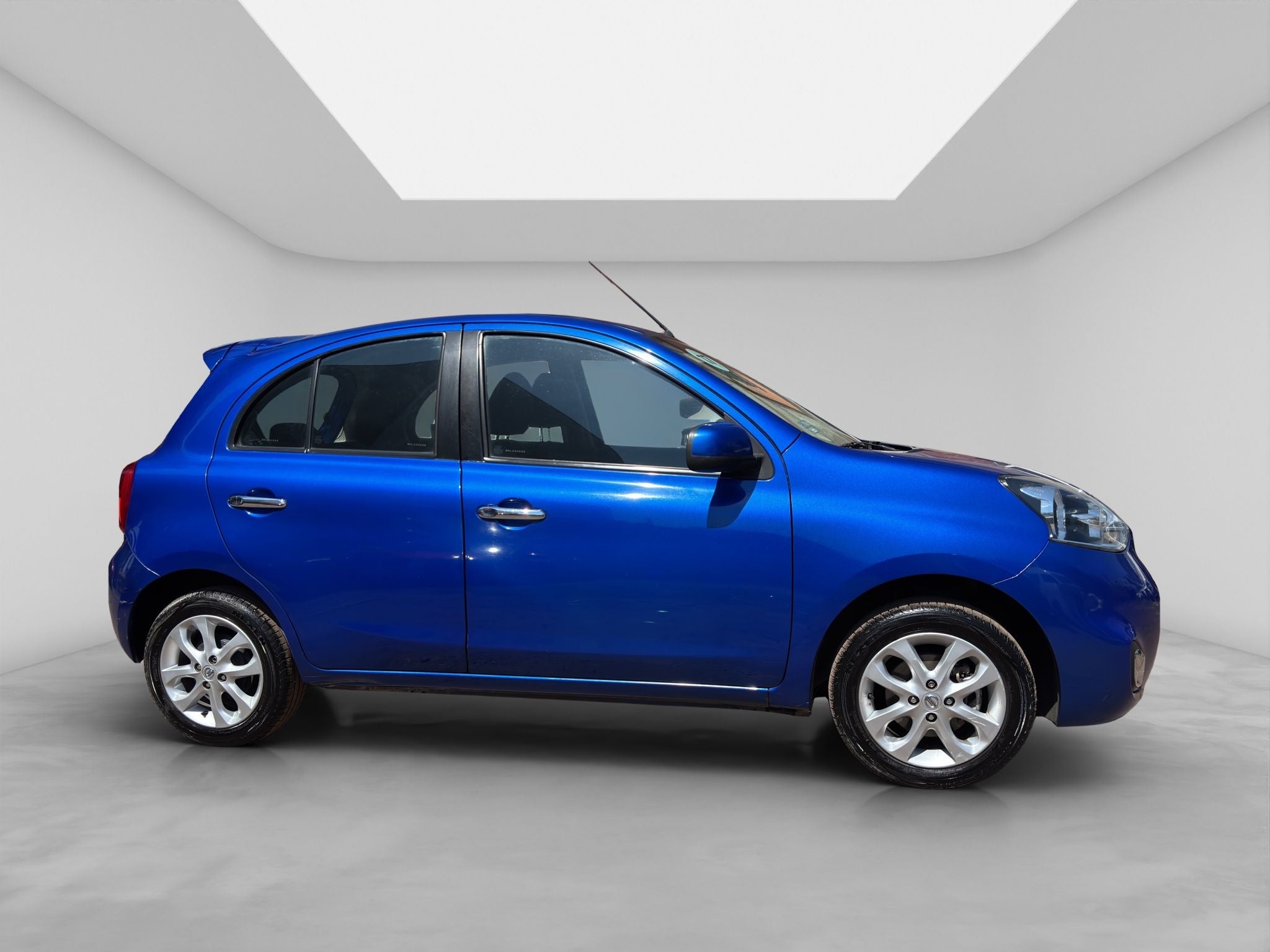 2017 Nissan March 1.6 Advance Navi At