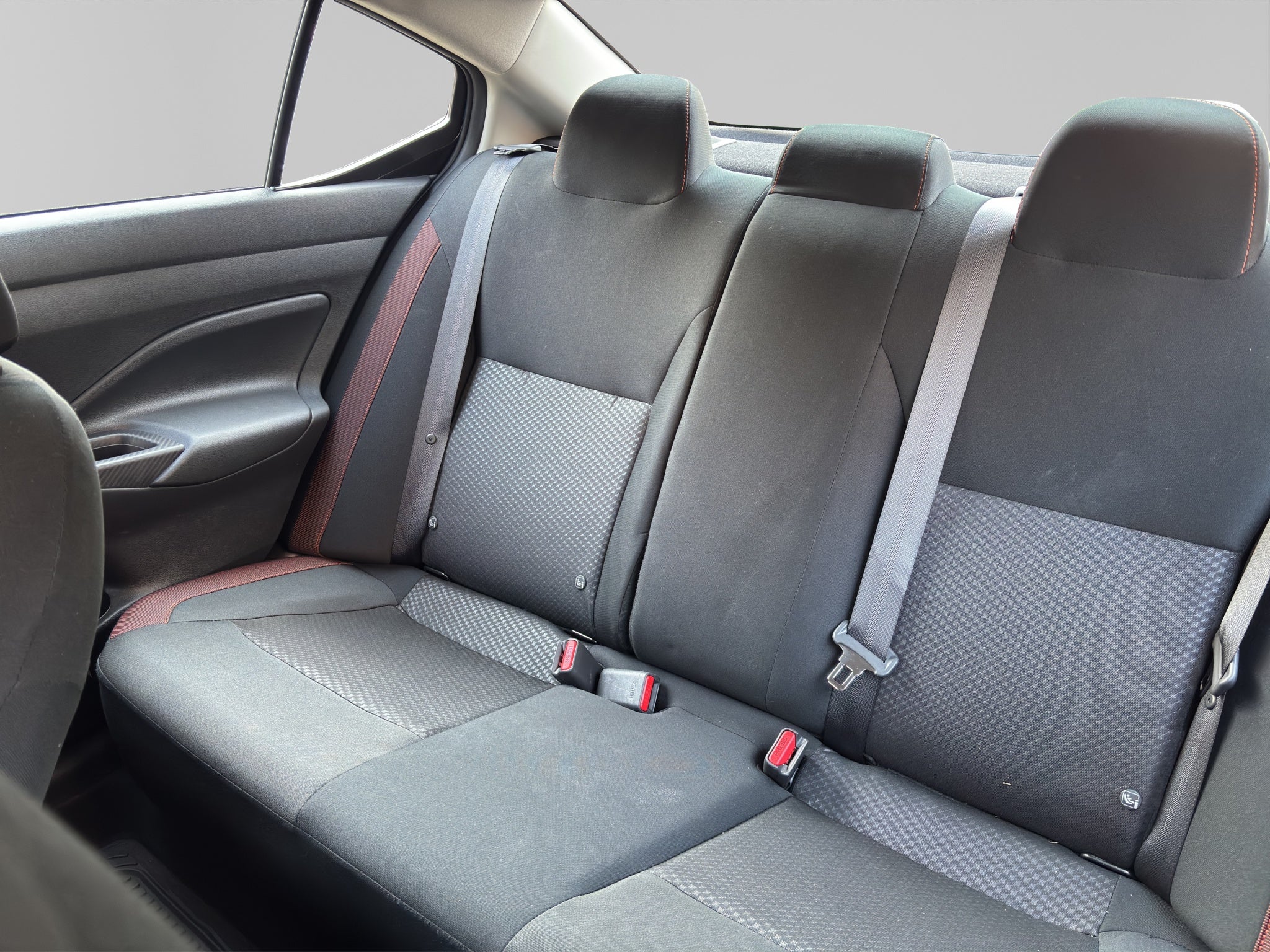 2025 Nissan Versa 1.6 SR At