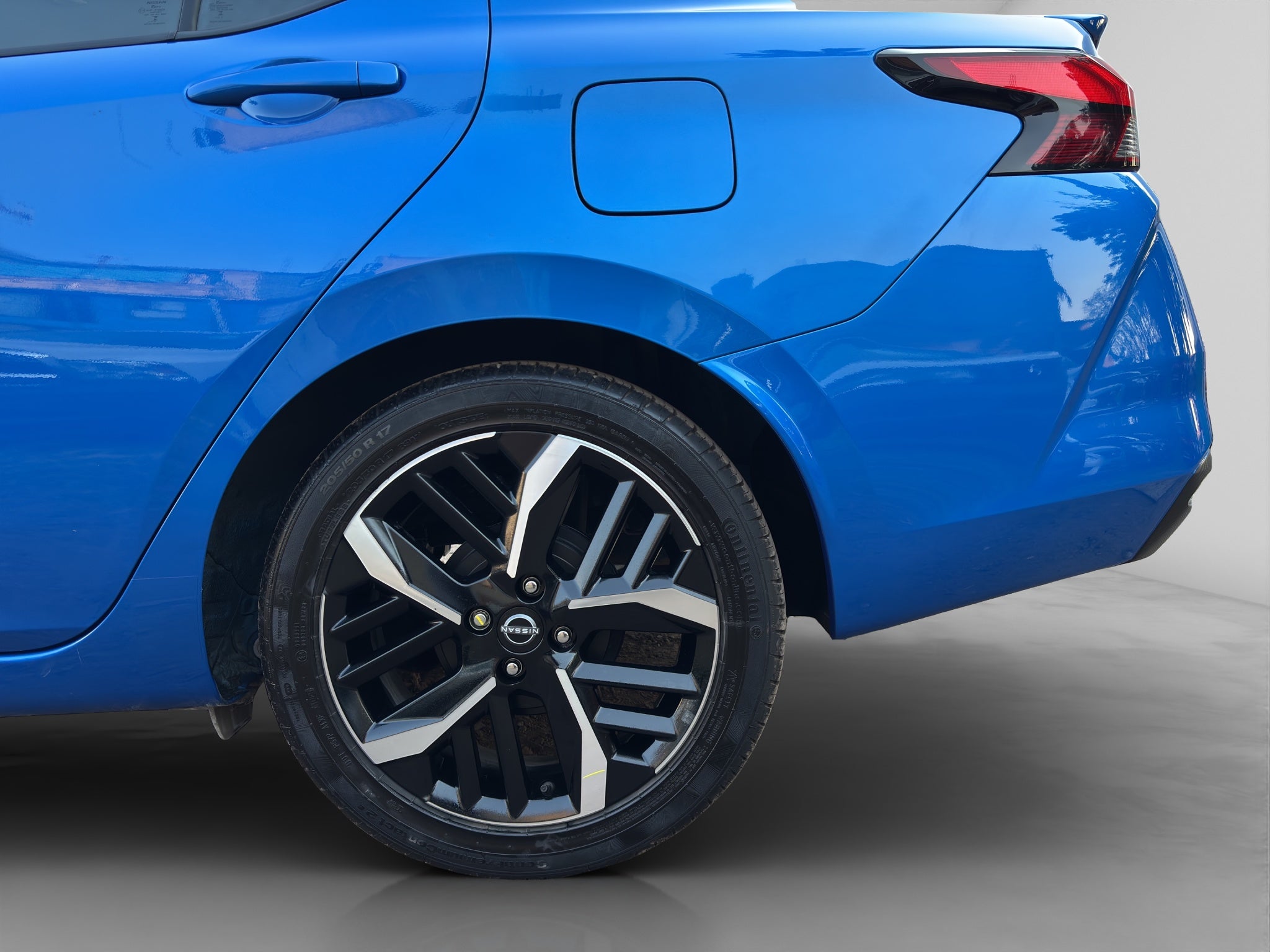 2025 Nissan Versa 1.6 SR At