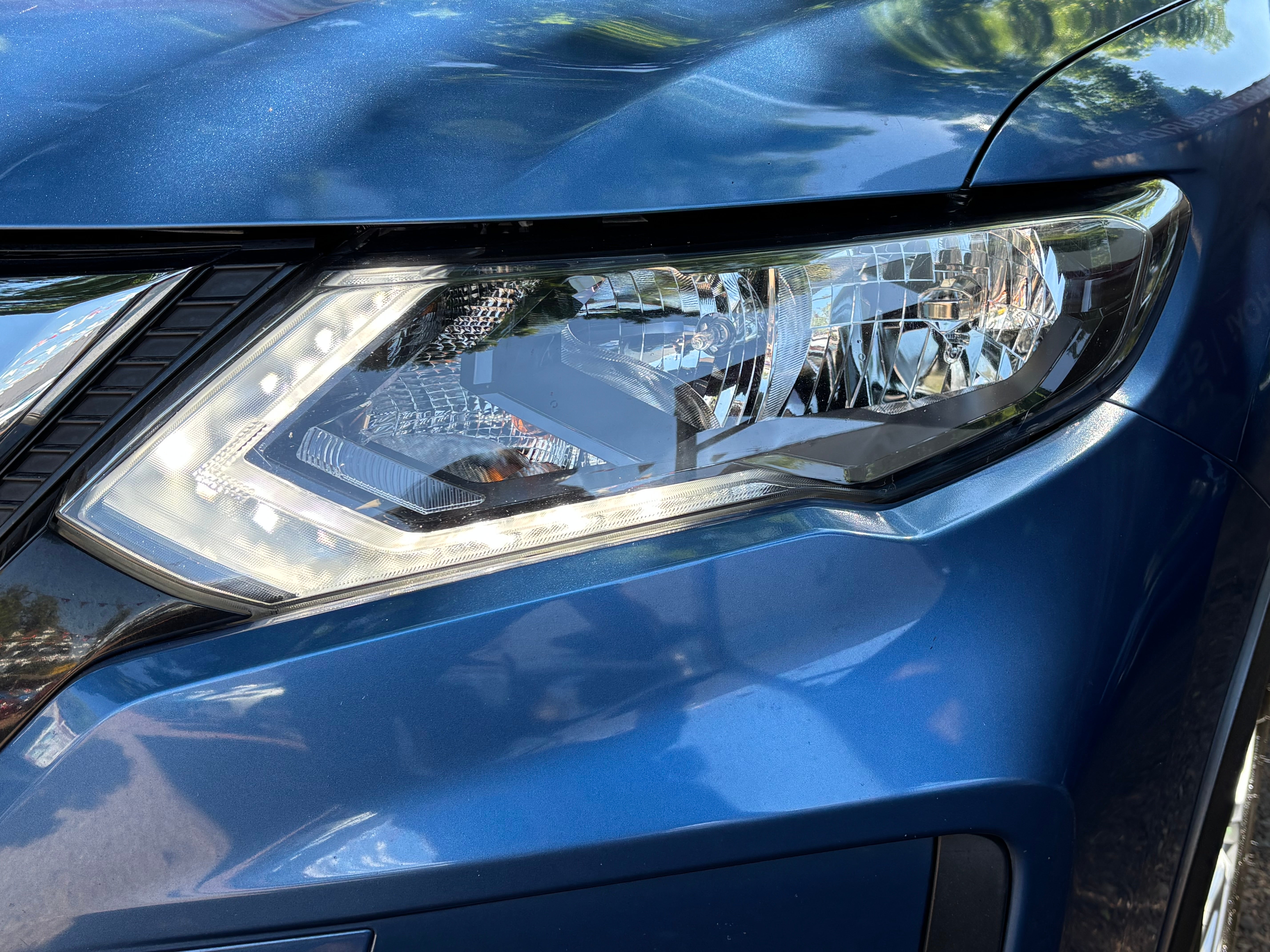 2019 Nissan X-Trail 2.5 Sense 3 Filas Cvt