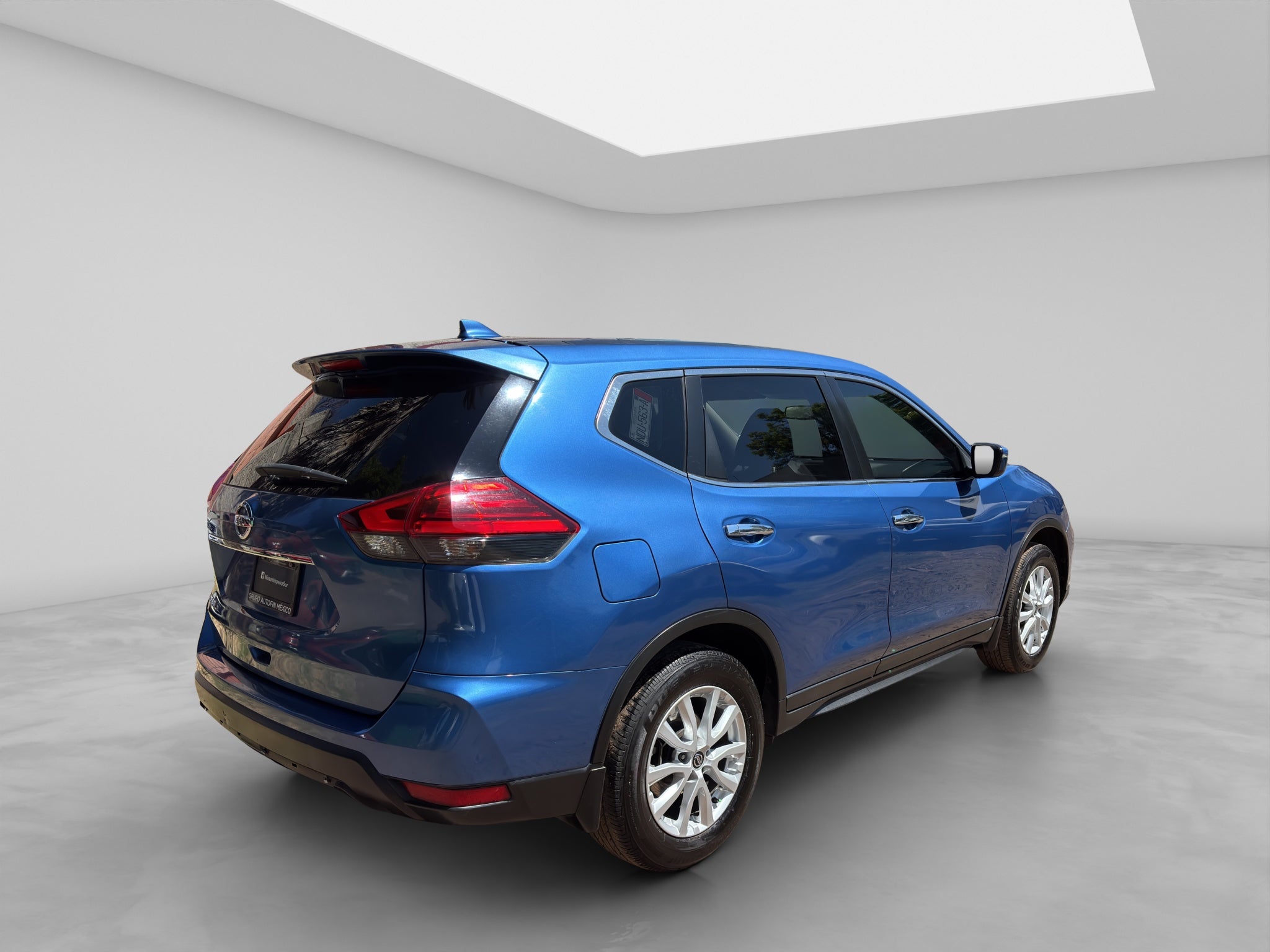 2019 Nissan X-Trail 2.5 Sense 3 Filas Cvt