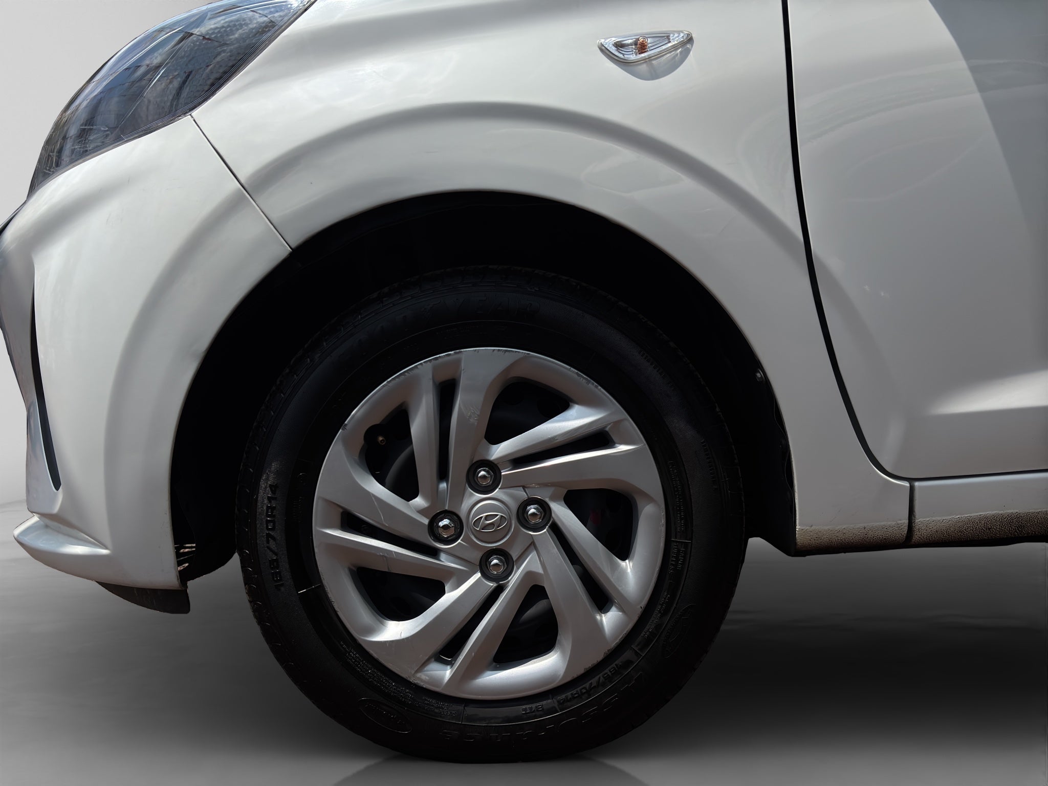 2023 Hyundai Grand i10 1.2 Gl Mid Sedan Mt