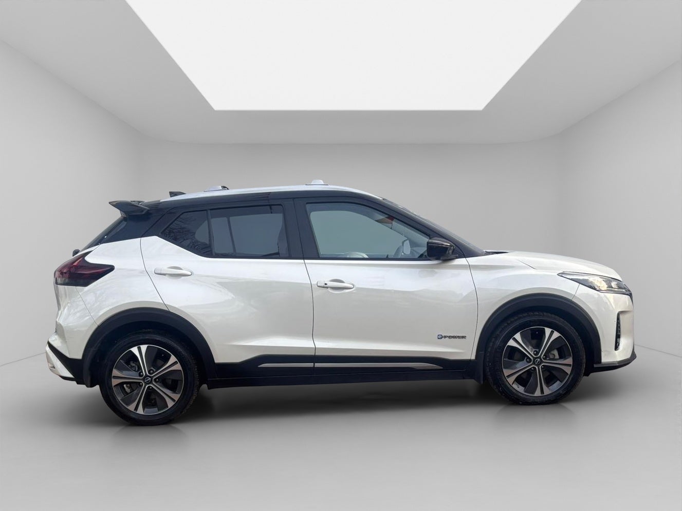 2023 Nissan Kicks E-Power Platinum
