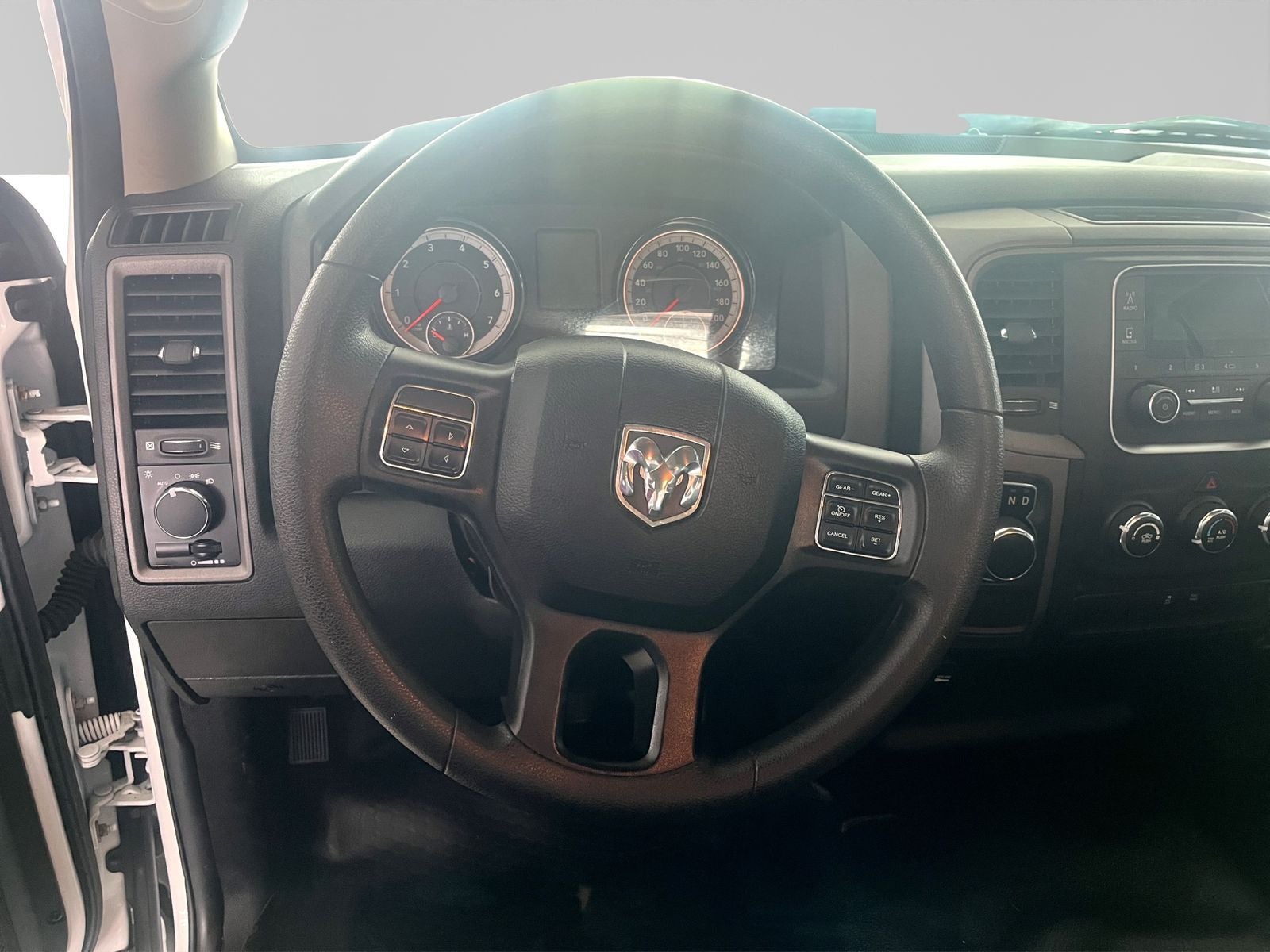 2020 RAM 1500 3.3 V6 XL Crew Cab 4x2 At