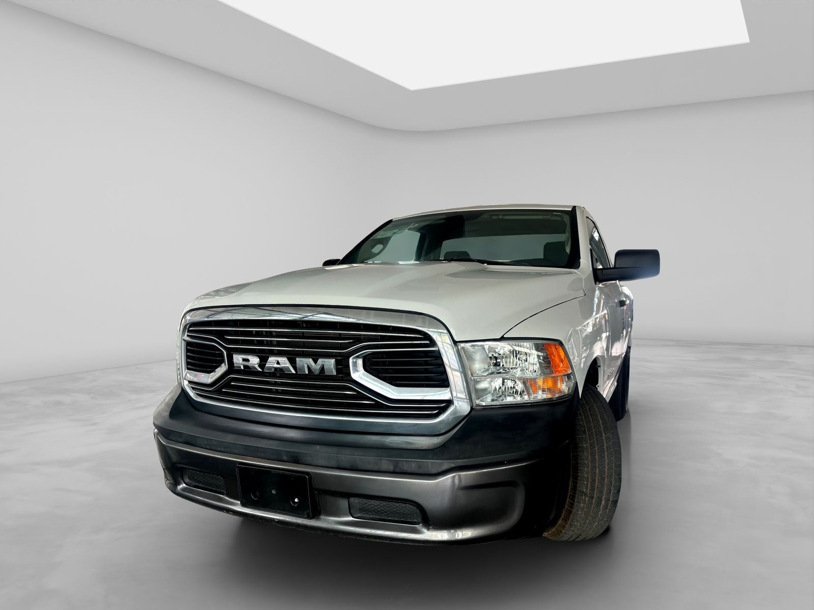 2020 RAM 1500 3.3 V6 XL Crew Cab 4x2 At