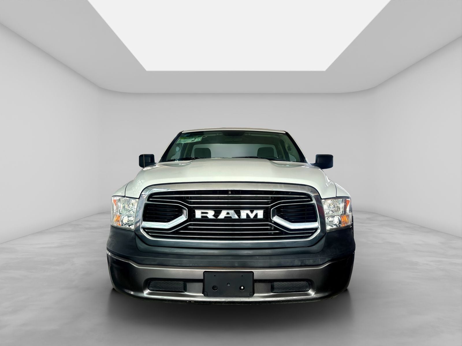 2020 RAM 1500 3.3 V6 XL Crew Cab 4x2 At