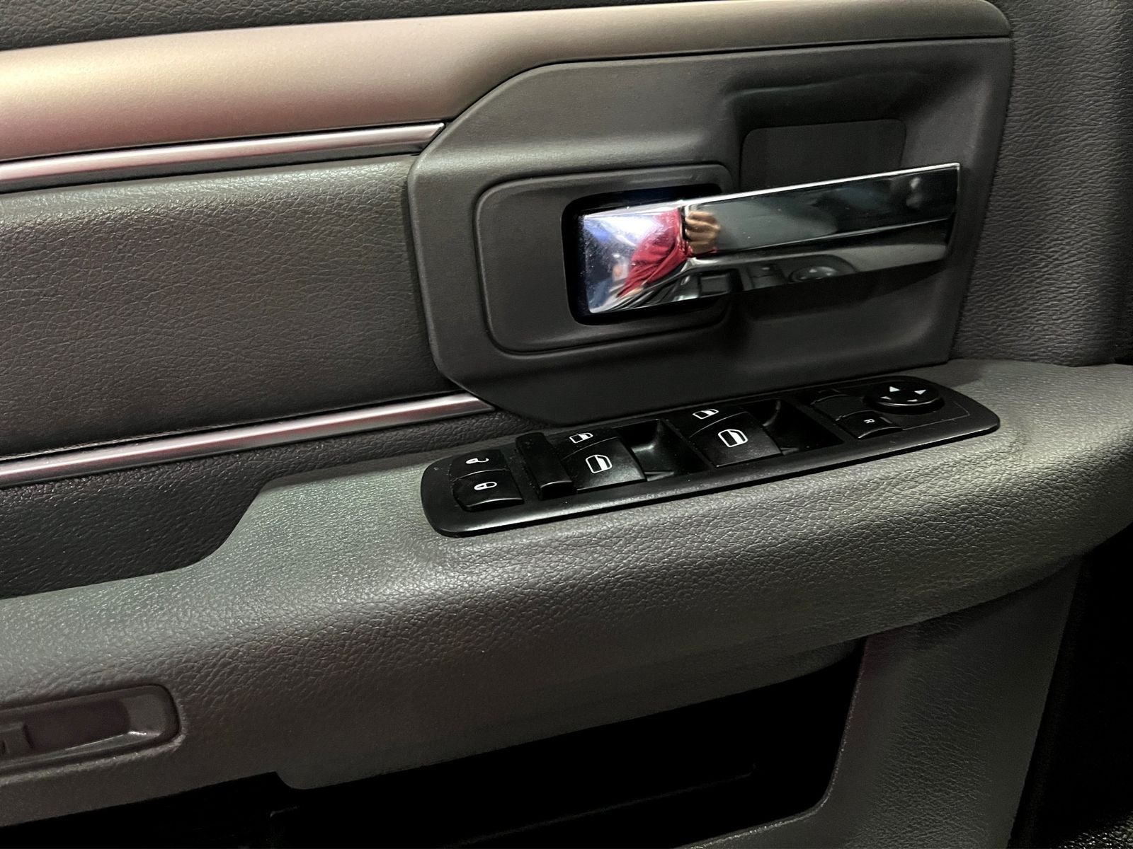 2020 RAM 1500 5.0 V8 XL Crew Cab 4x4 At