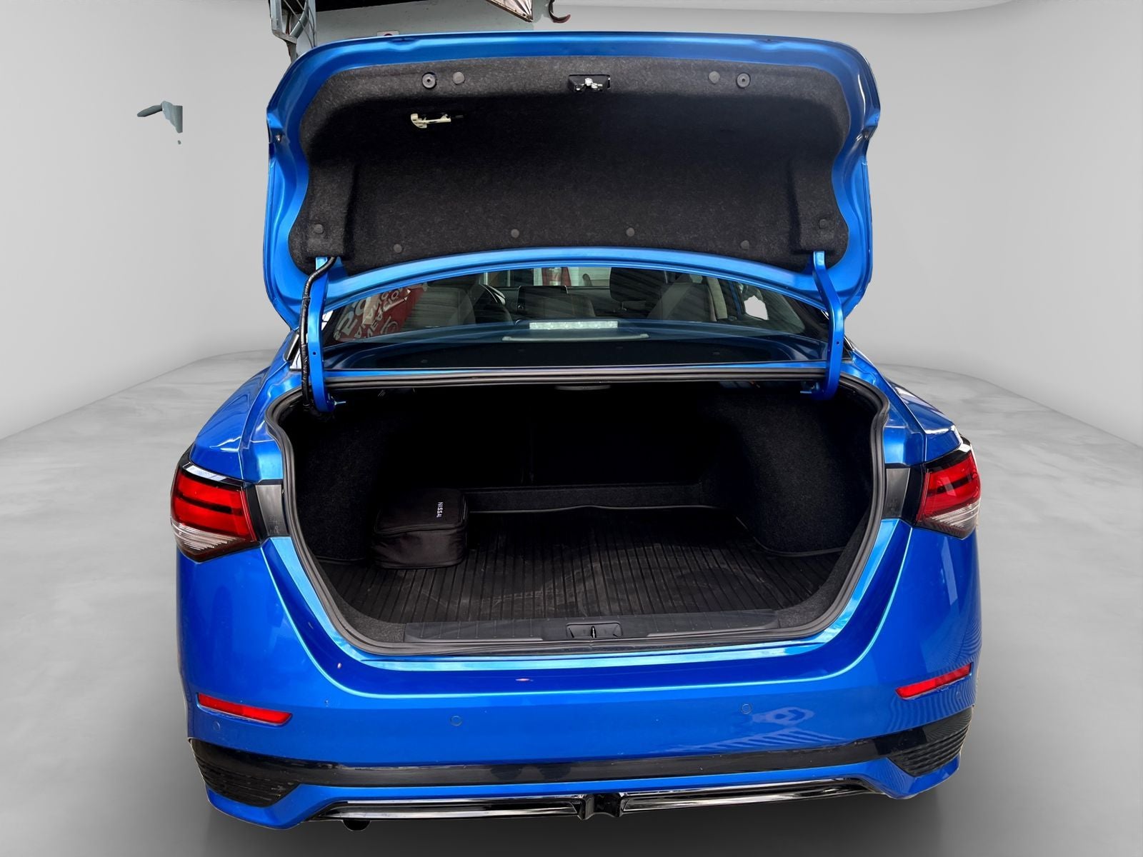 2025 Nissan Sentra 2.0 SR At