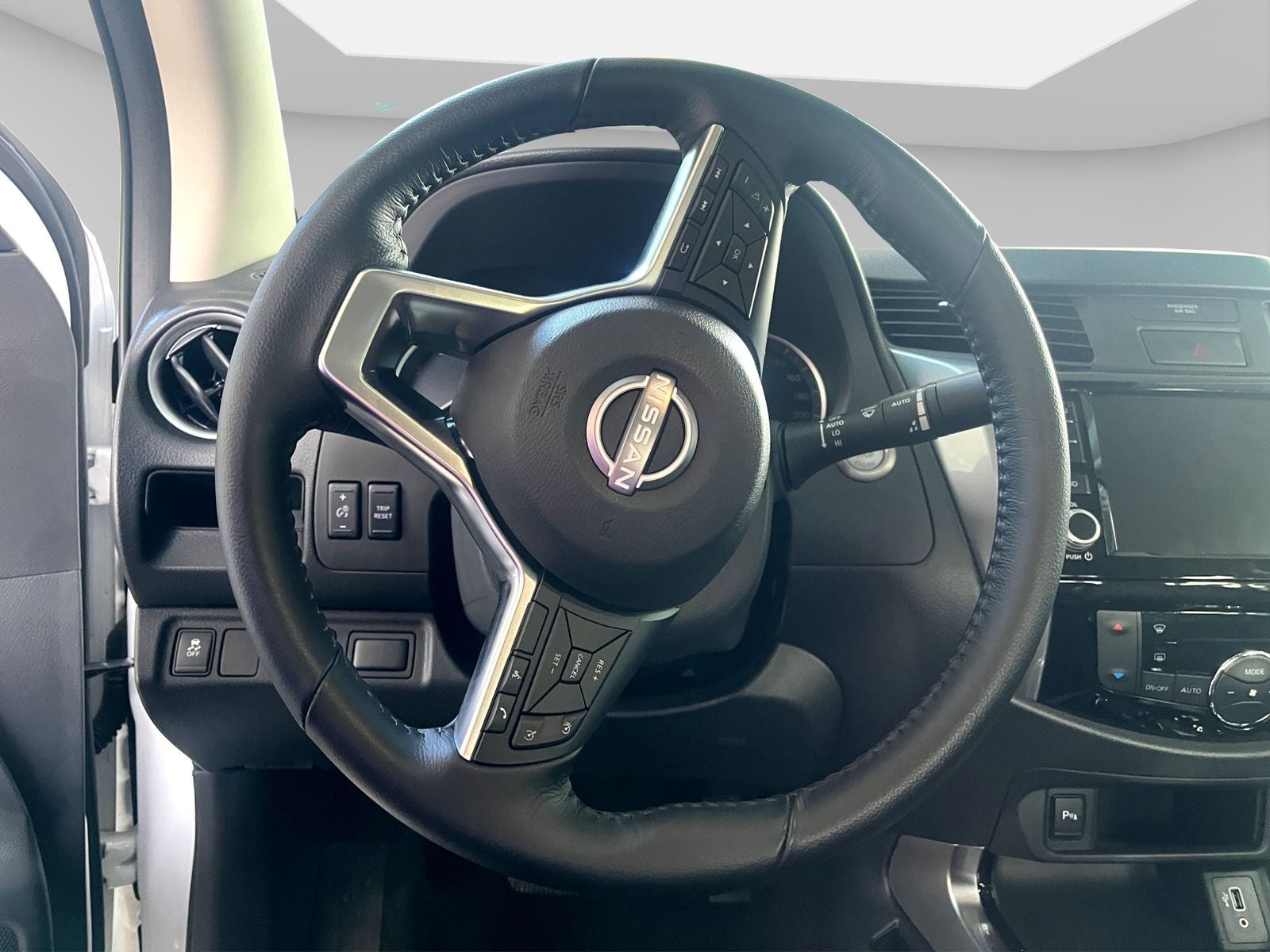 2025 Nissan Frontier 2.5 Doble Cabina LE Platinum At