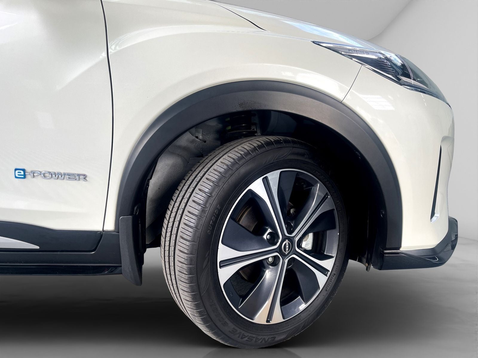 2024 Nissan Kicks E-Power Platinum At