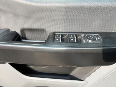 2023 Ford F-150 3.3 XL Doble Cabina V6 4x2 At